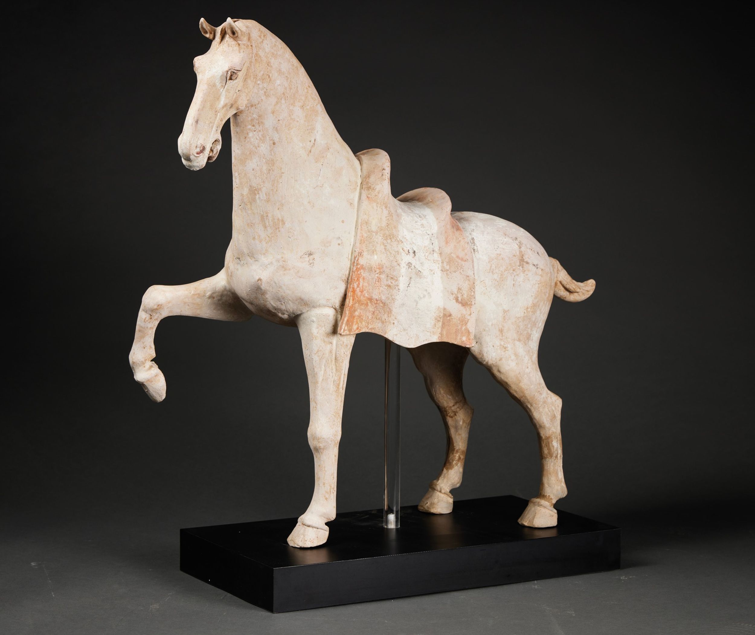 ALFRED DE DREUX (1810 - 1860) Cheval harnaché Dessin et gouache Encadrement d’époque:  | H&ocirc;tel Des Ventes de Monte-Carlo