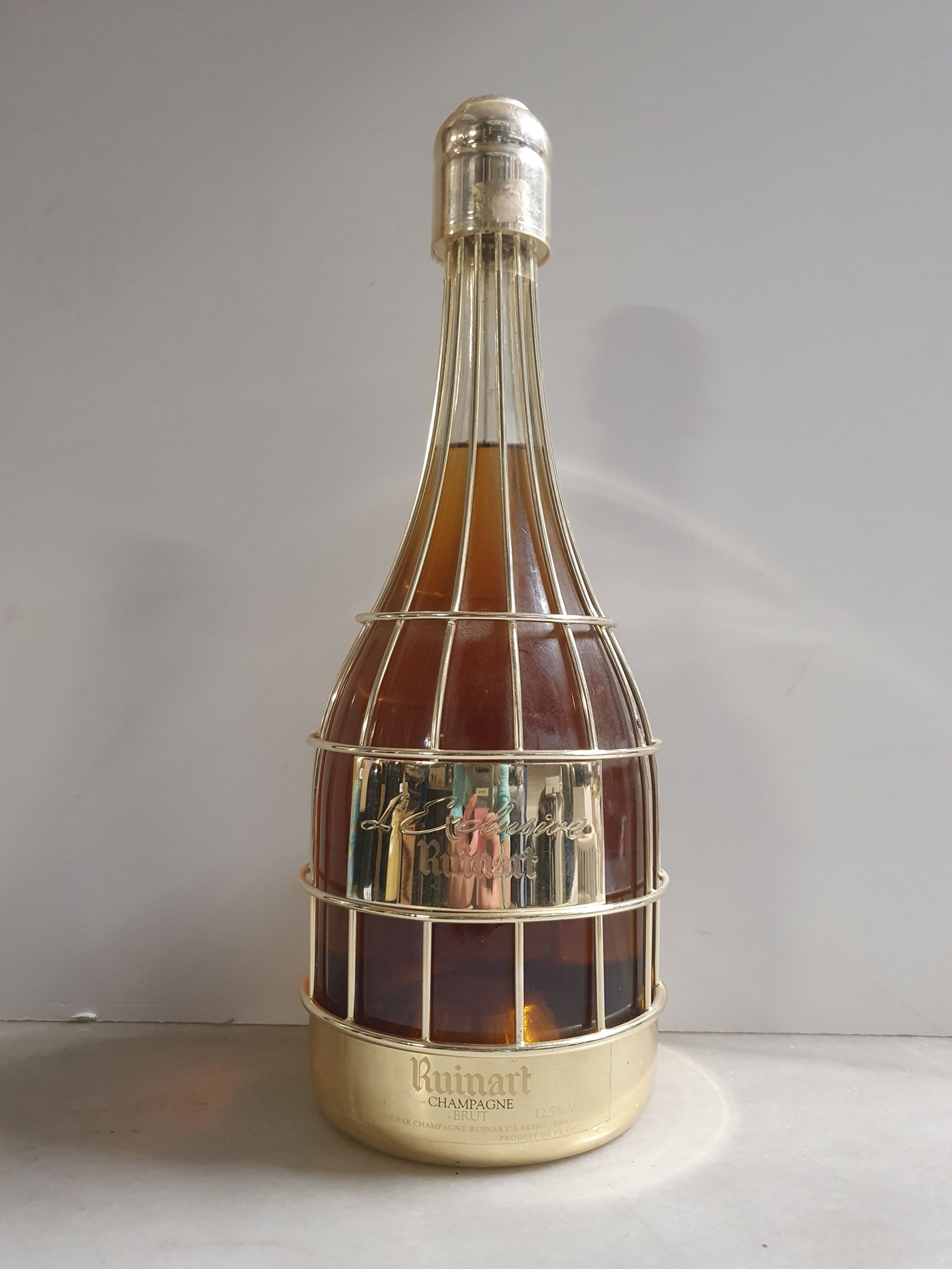 3 bouteilles  BAROLO :  | H&ocirc;tel Des Ventes de Monte-Carlo
