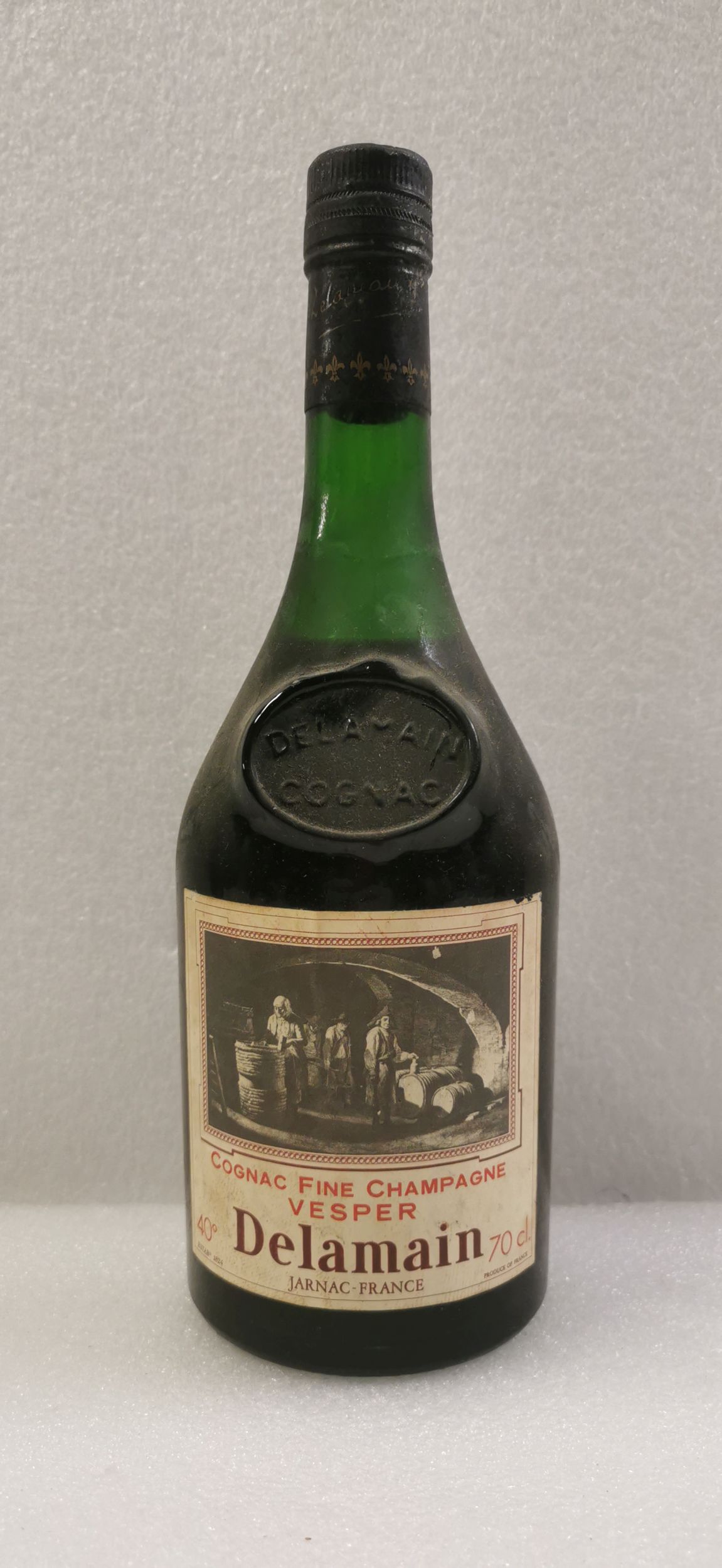 4 bouteilles :  | H&ocirc;tel Des Ventes de Monte-Carlo