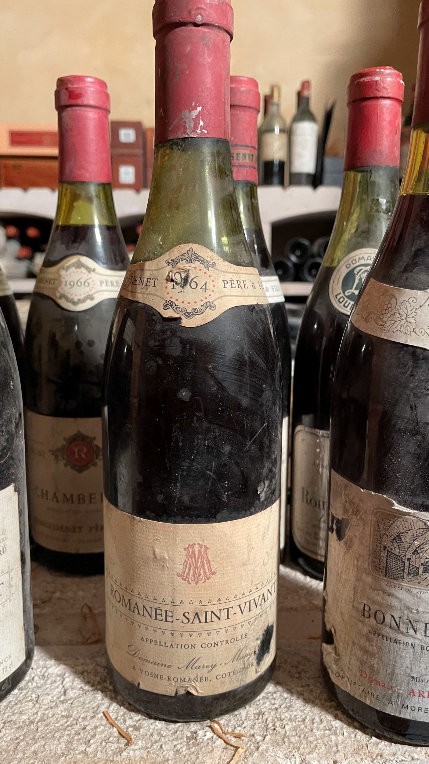 4 bouteilles :  | H&ocirc;tel Des Ventes de Monte-Carlo