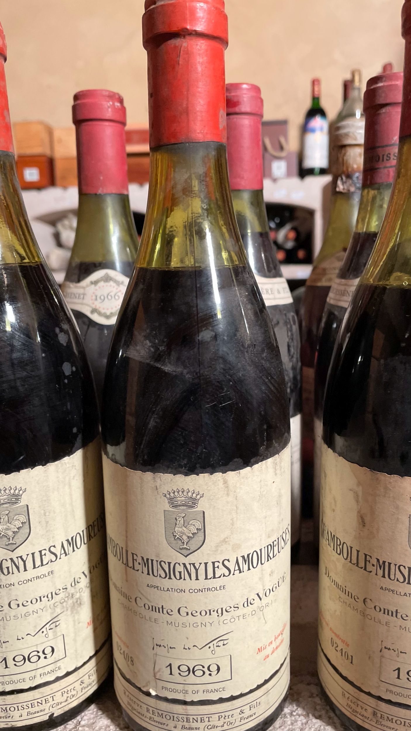 4 bouteilles :  | H&ocirc;tel Des Ventes de Monte-Carlo