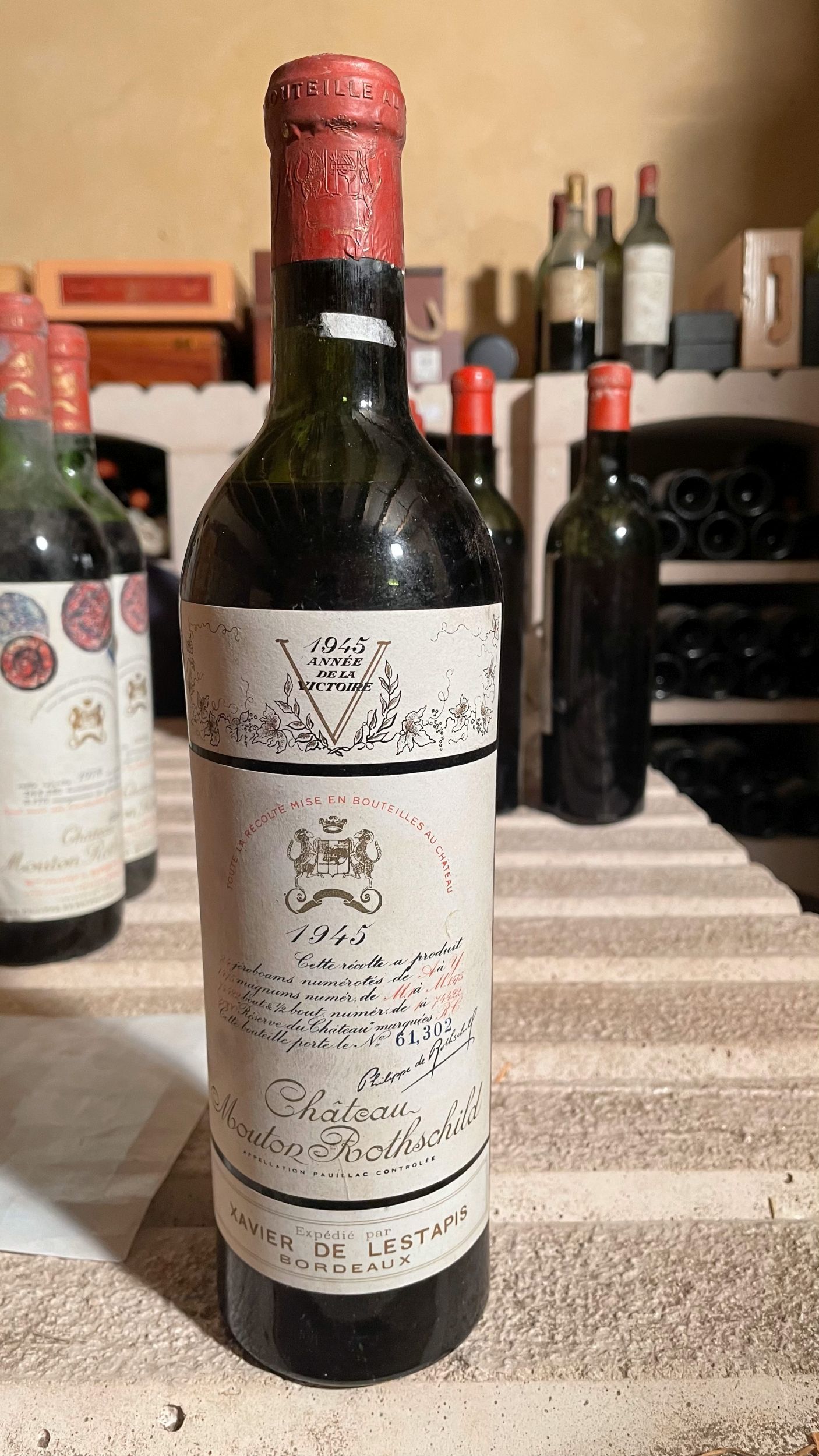 4 bouteilles :  | H&ocirc;tel Des Ventes de Monte-Carlo