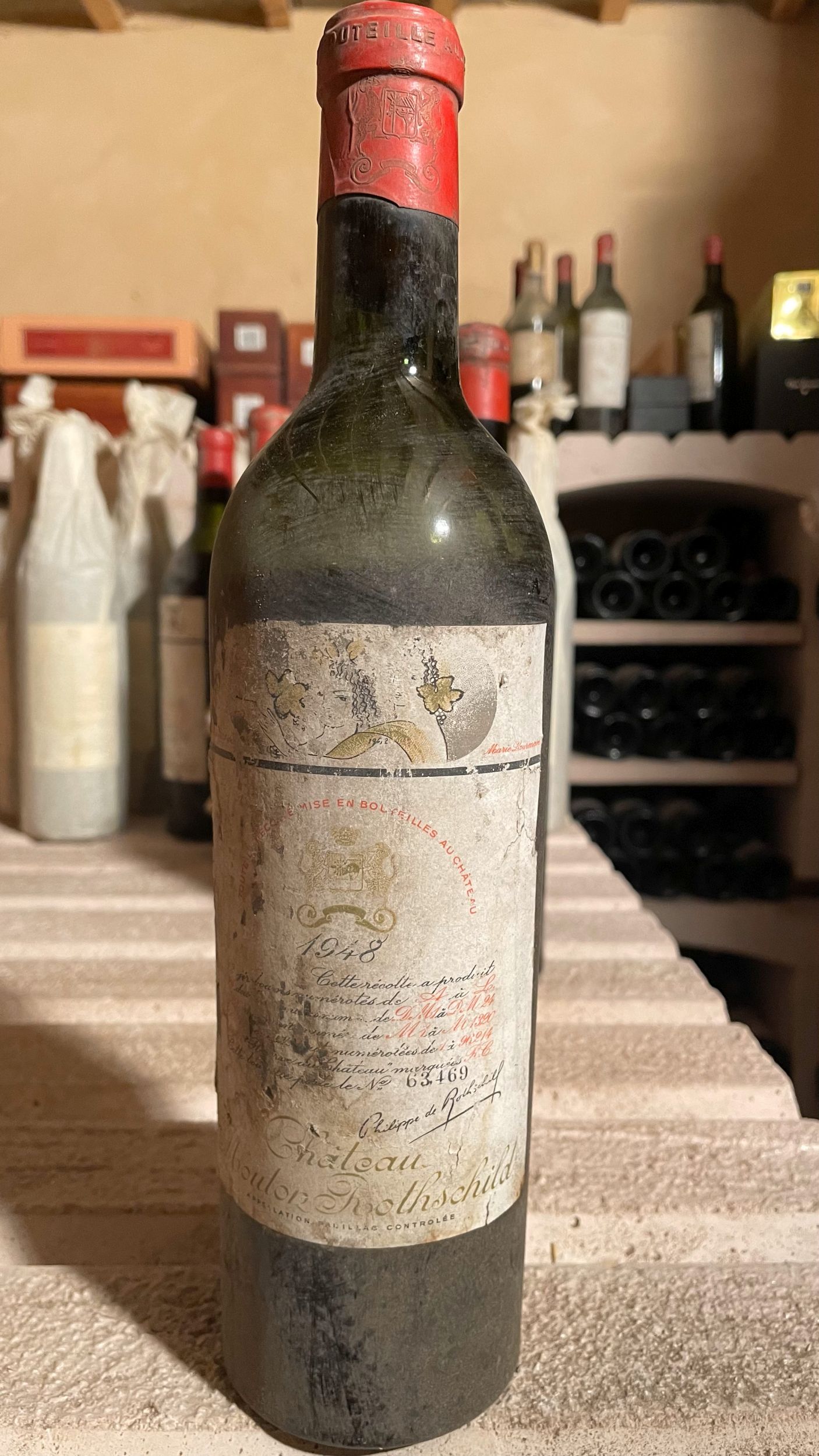 4 bouteilles :  | H&ocirc;tel Des Ventes de Monte-Carlo