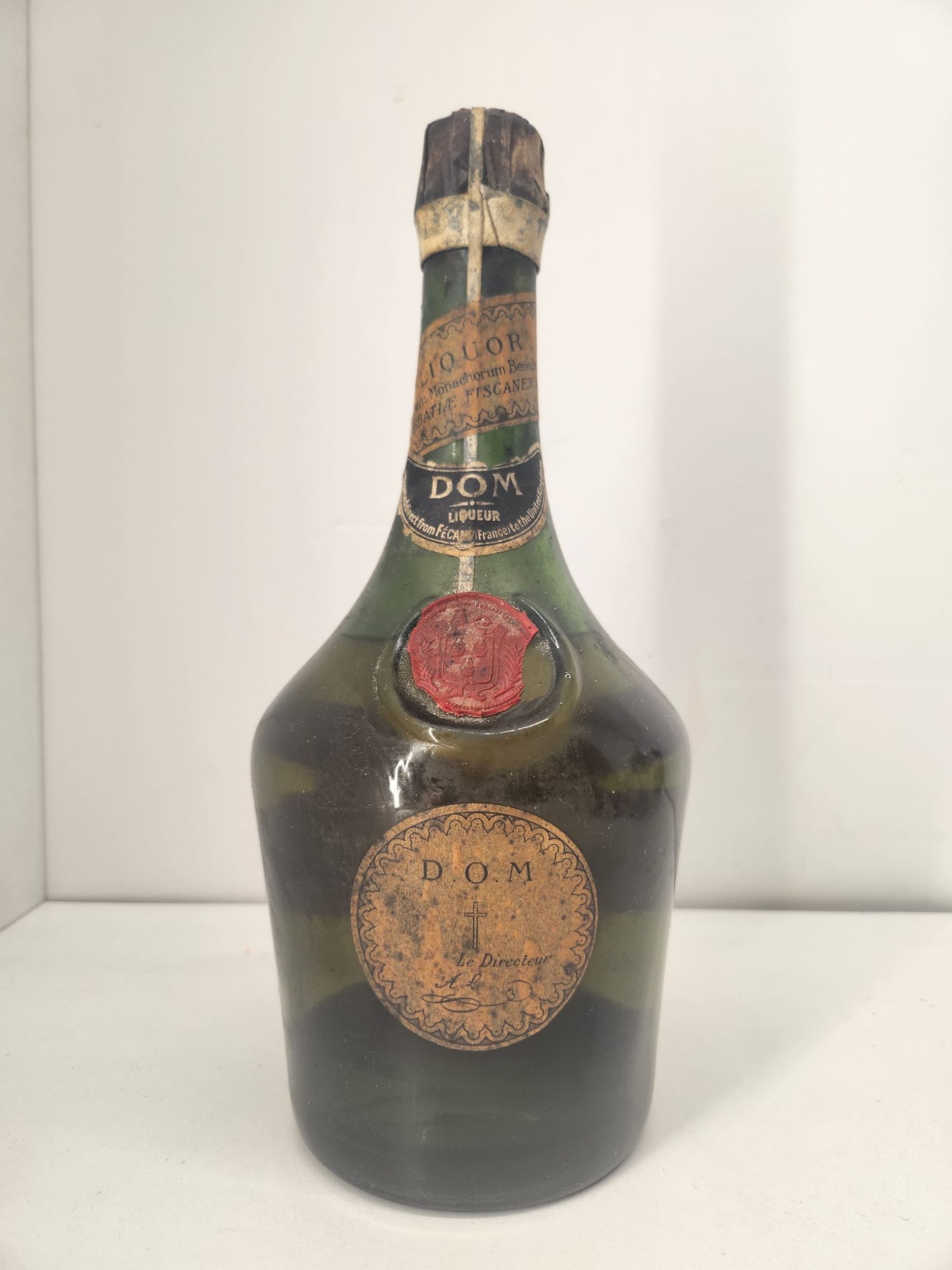 6 bouteilles CHAMPAGNE :  | H&ocirc;tel Des Ventes de Monte-Carlo