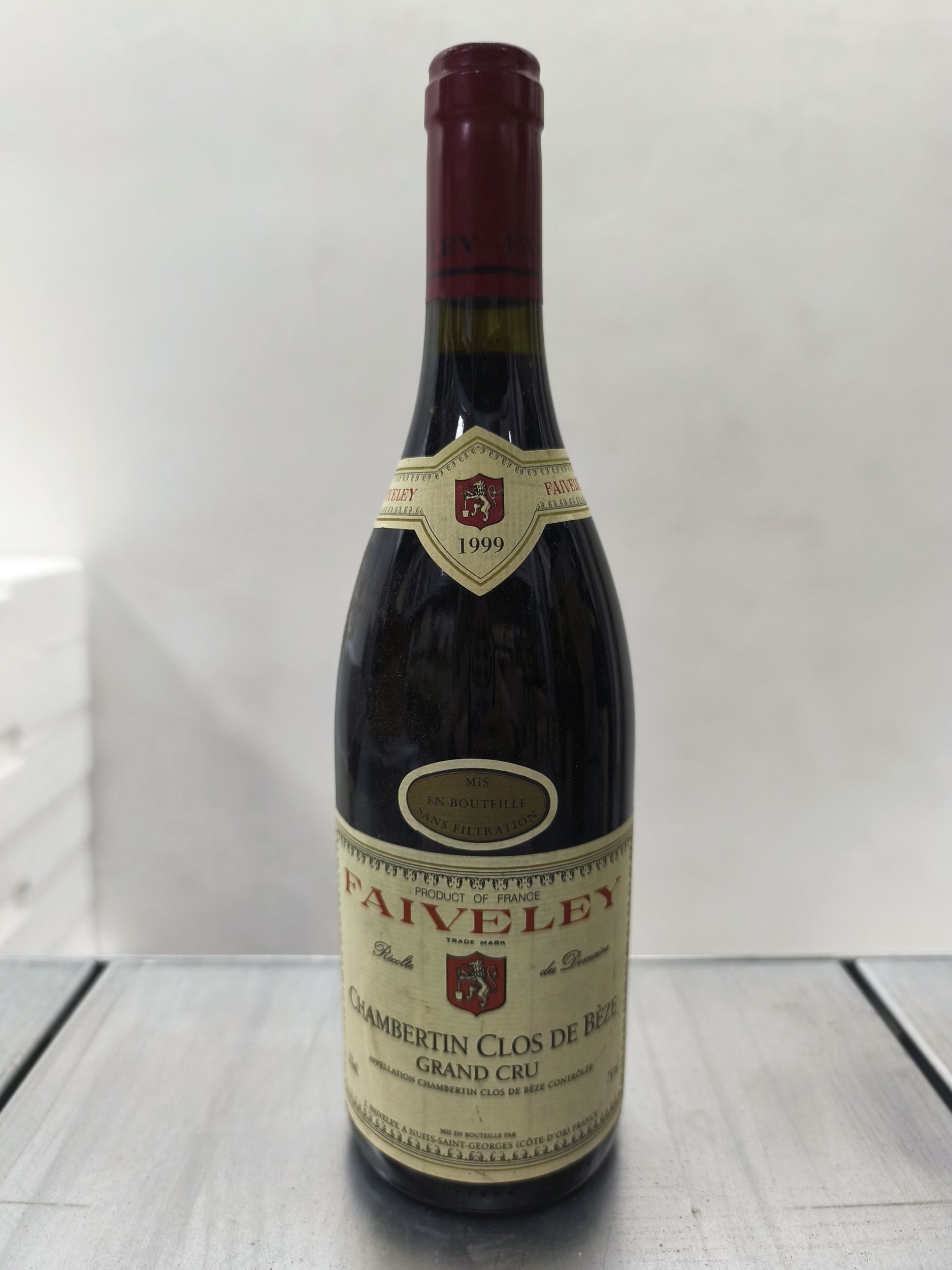 4 bouteilles BOURGOGNE:  | H&ocirc;tel Des Ventes de Monte-Carlo