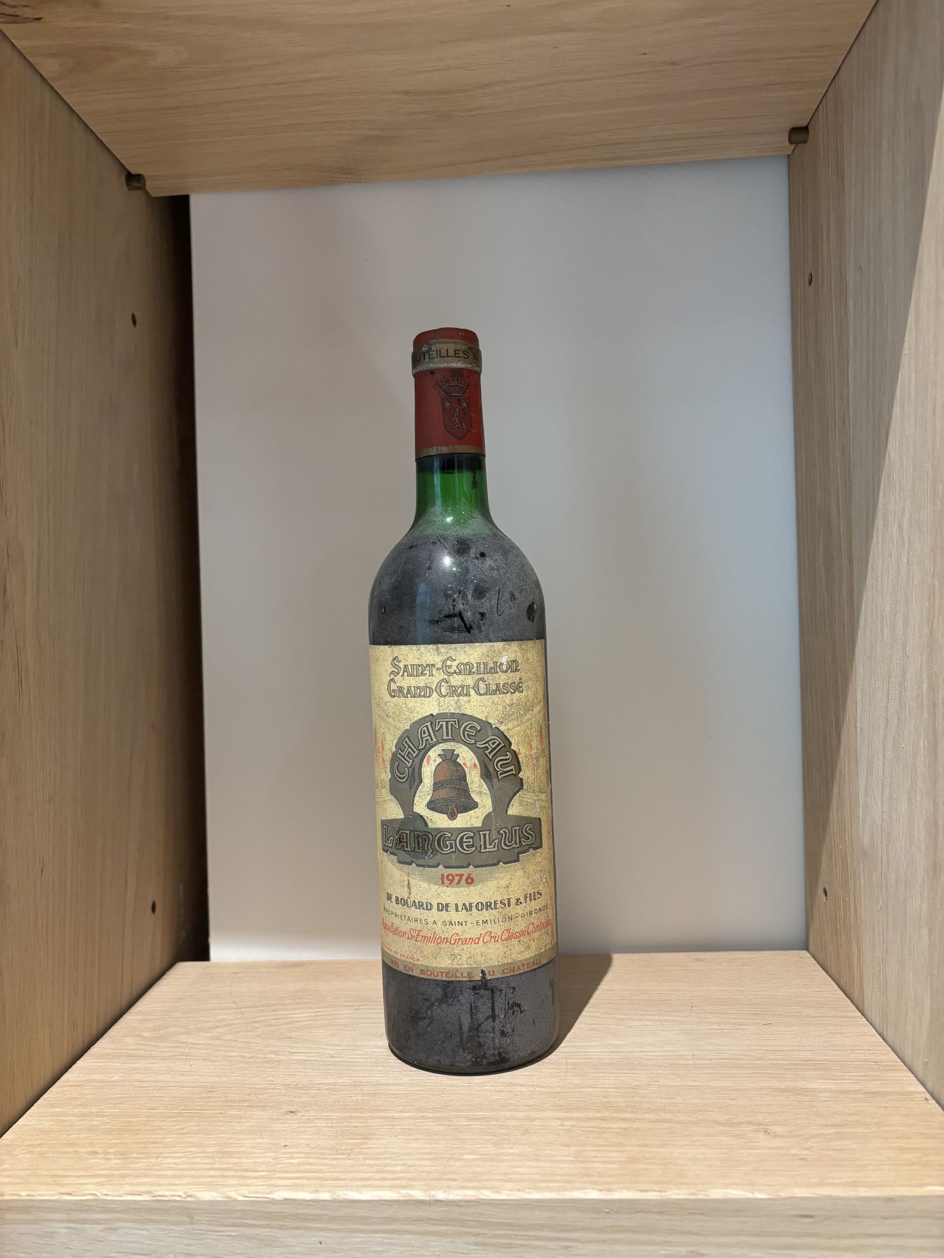 1  magnum  PETRUS,:  | H&ocirc;tel Des Ventes de Monte-Carlo