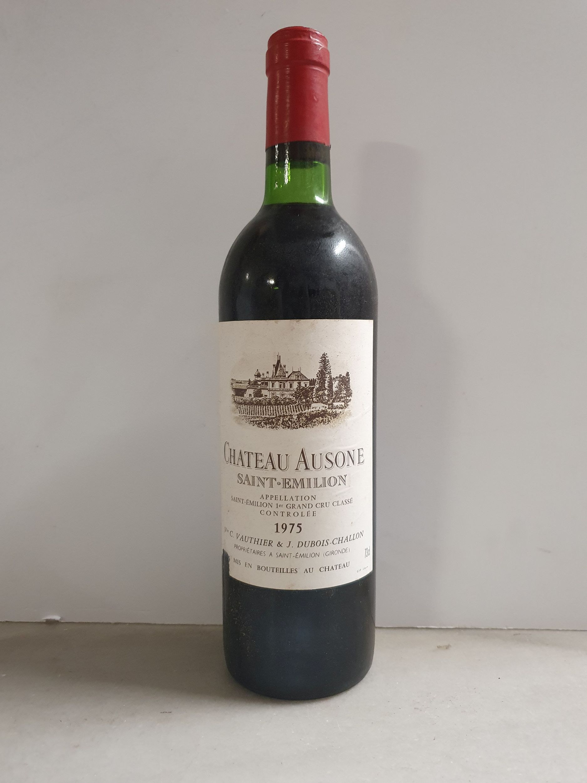 3 bouteilles  POMMARD :  | H&ocirc;tel Des Ventes de Monte-Carlo