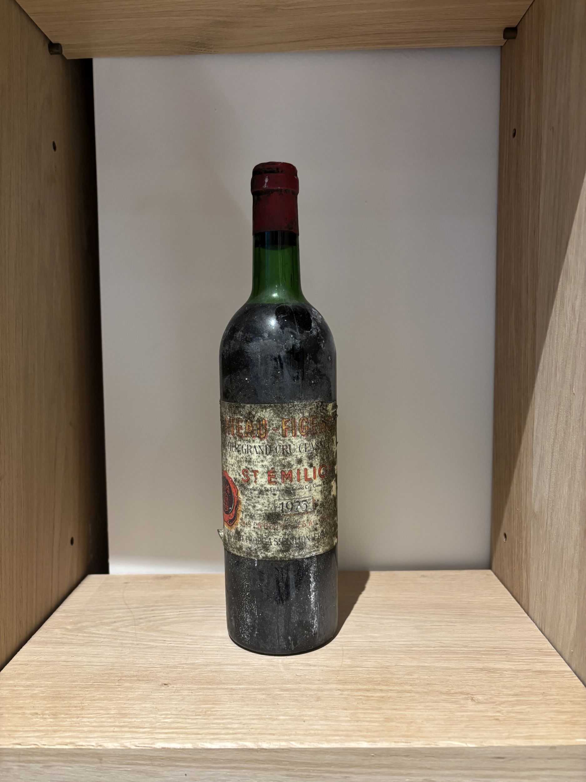 2 bouteilles BLANCS DIVERS :  | H&ocirc;tel Des Ventes de Monte-Carlo