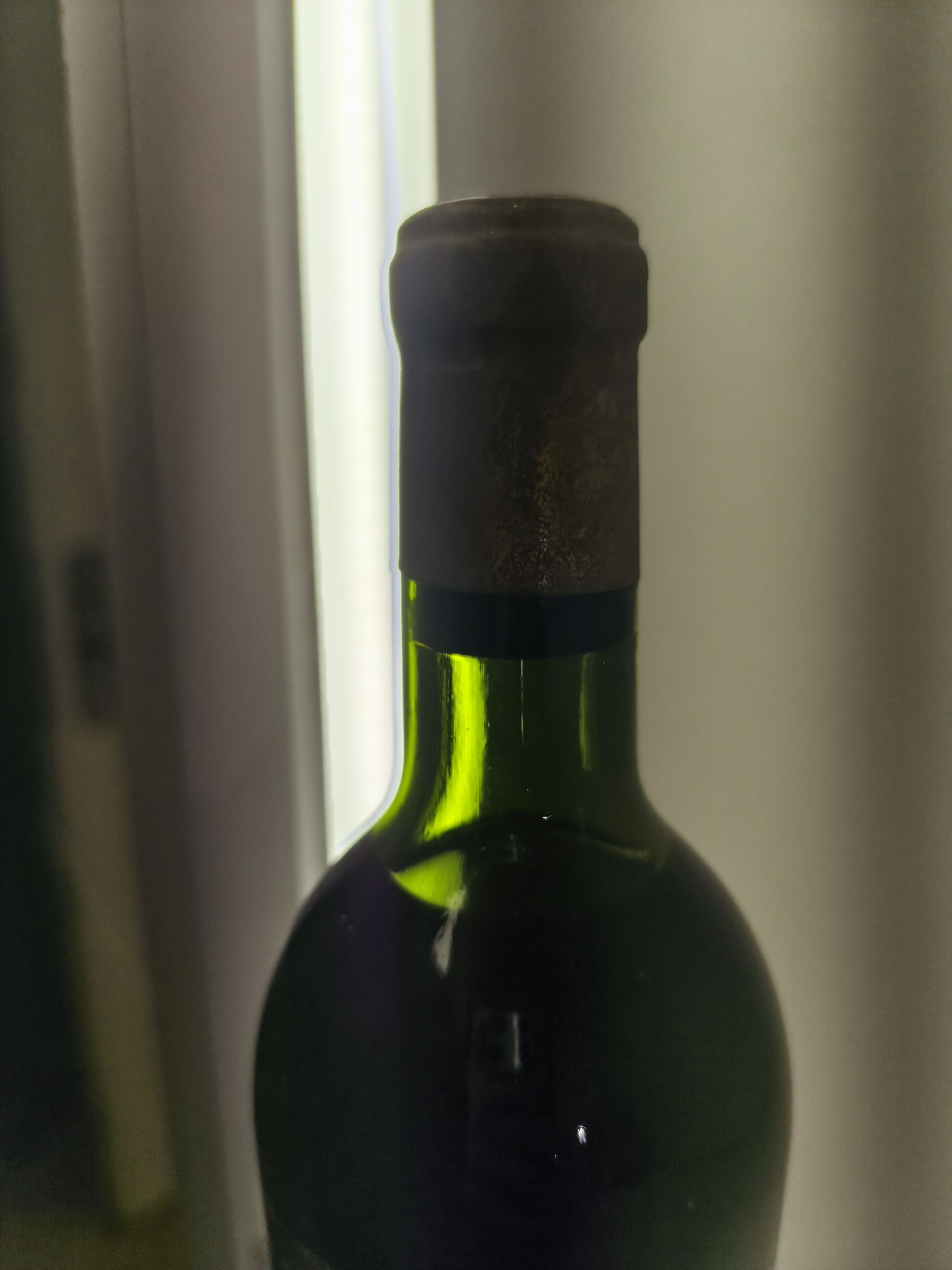 1  bouteille  Château  GRUAUD-LAROSE,:  | H&ocirc;tel Des Ventes de Monte-Carlo
