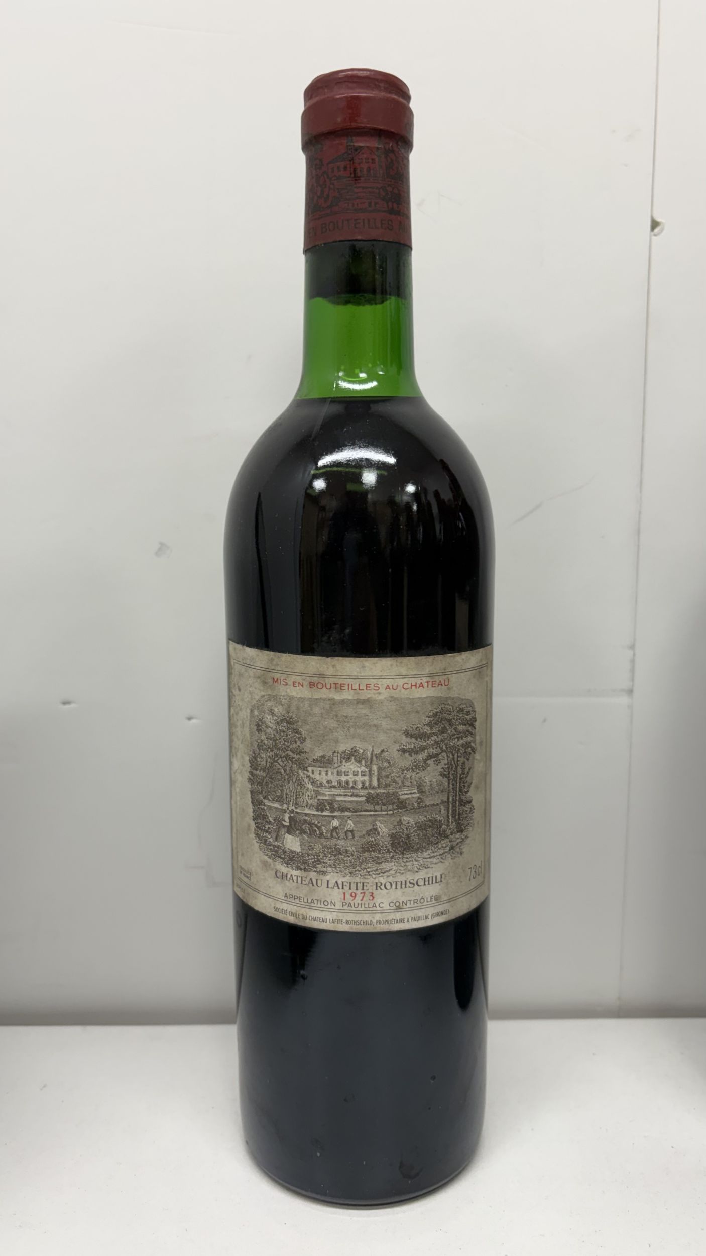 1  magnum  PETRUS,:  | H&ocirc;tel Des Ventes de Monte-Carlo