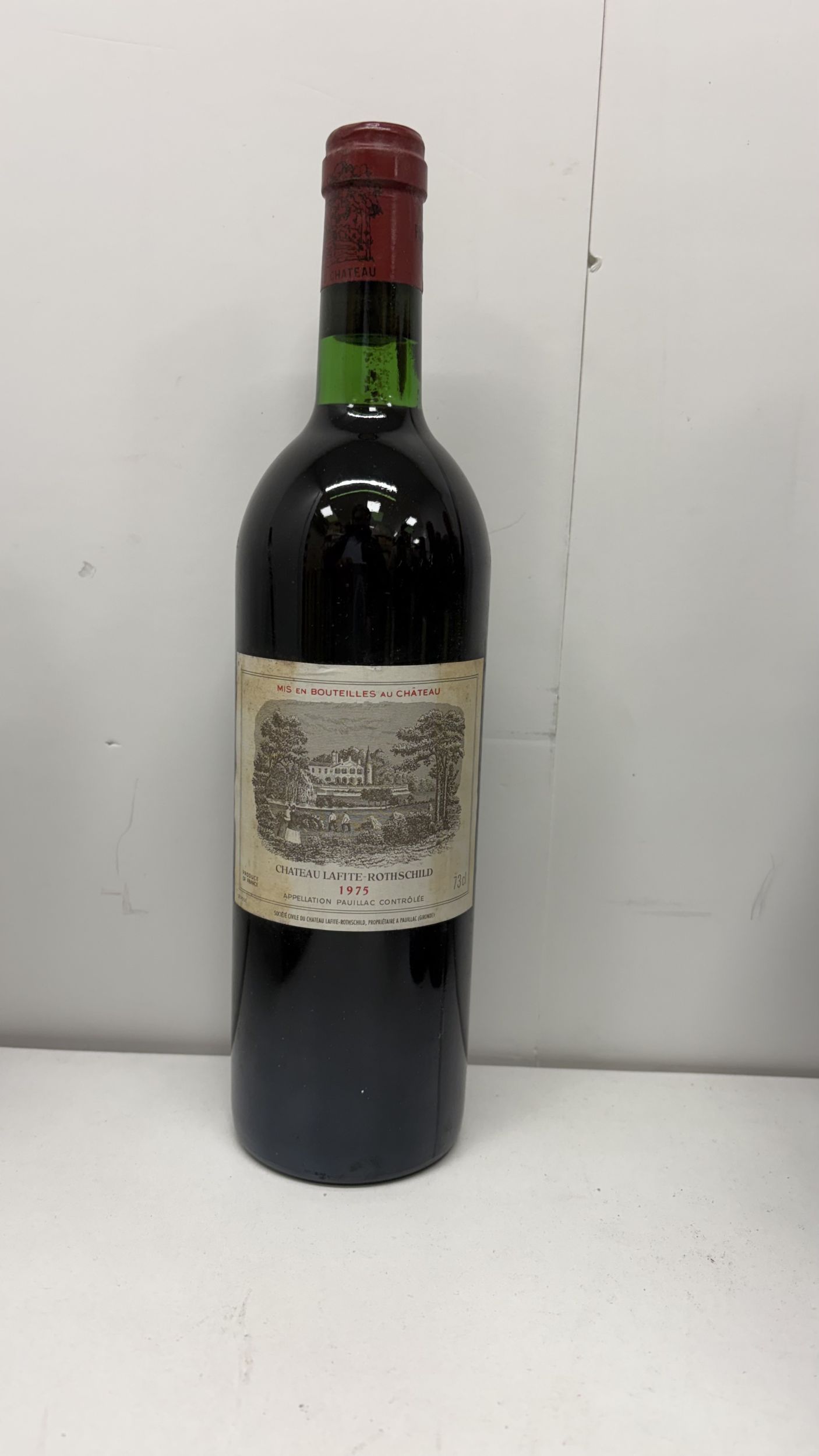 1  magnum  PETRUS,:  | H&ocirc;tel Des Ventes de Monte-Carlo
