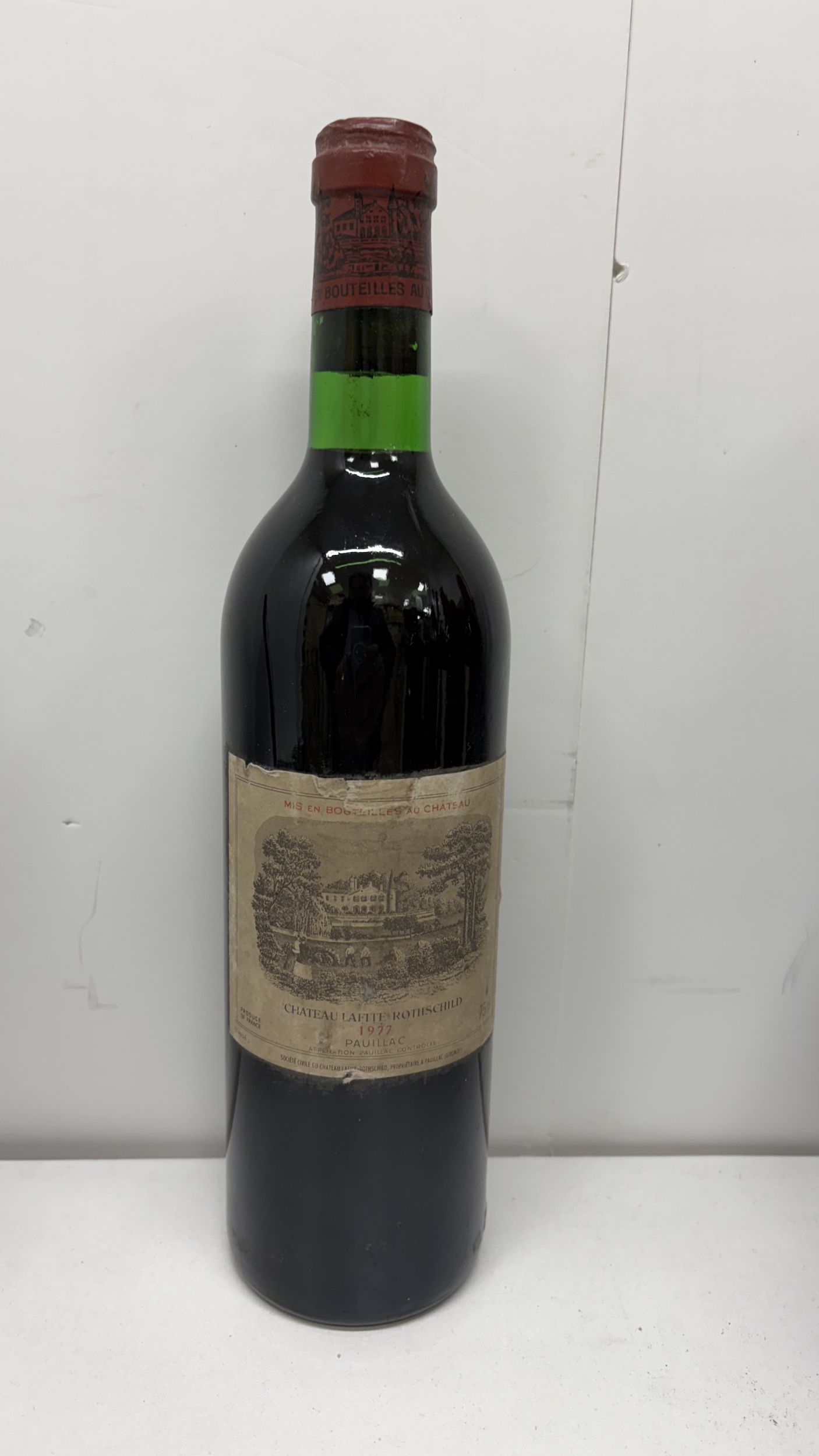 1  magnum  PETRUS,:  | H&ocirc;tel Des Ventes de Monte-Carlo
