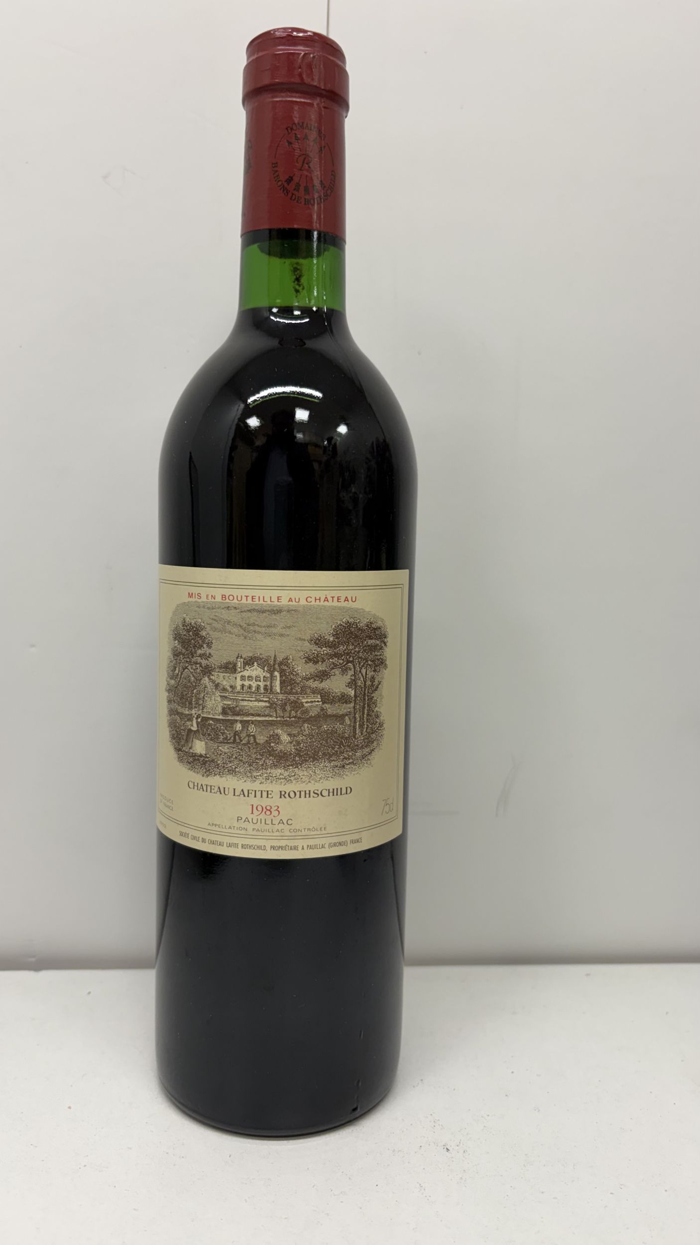 1  magnum  PETRUS,:  | H&ocirc;tel Des Ventes de Monte-Carlo