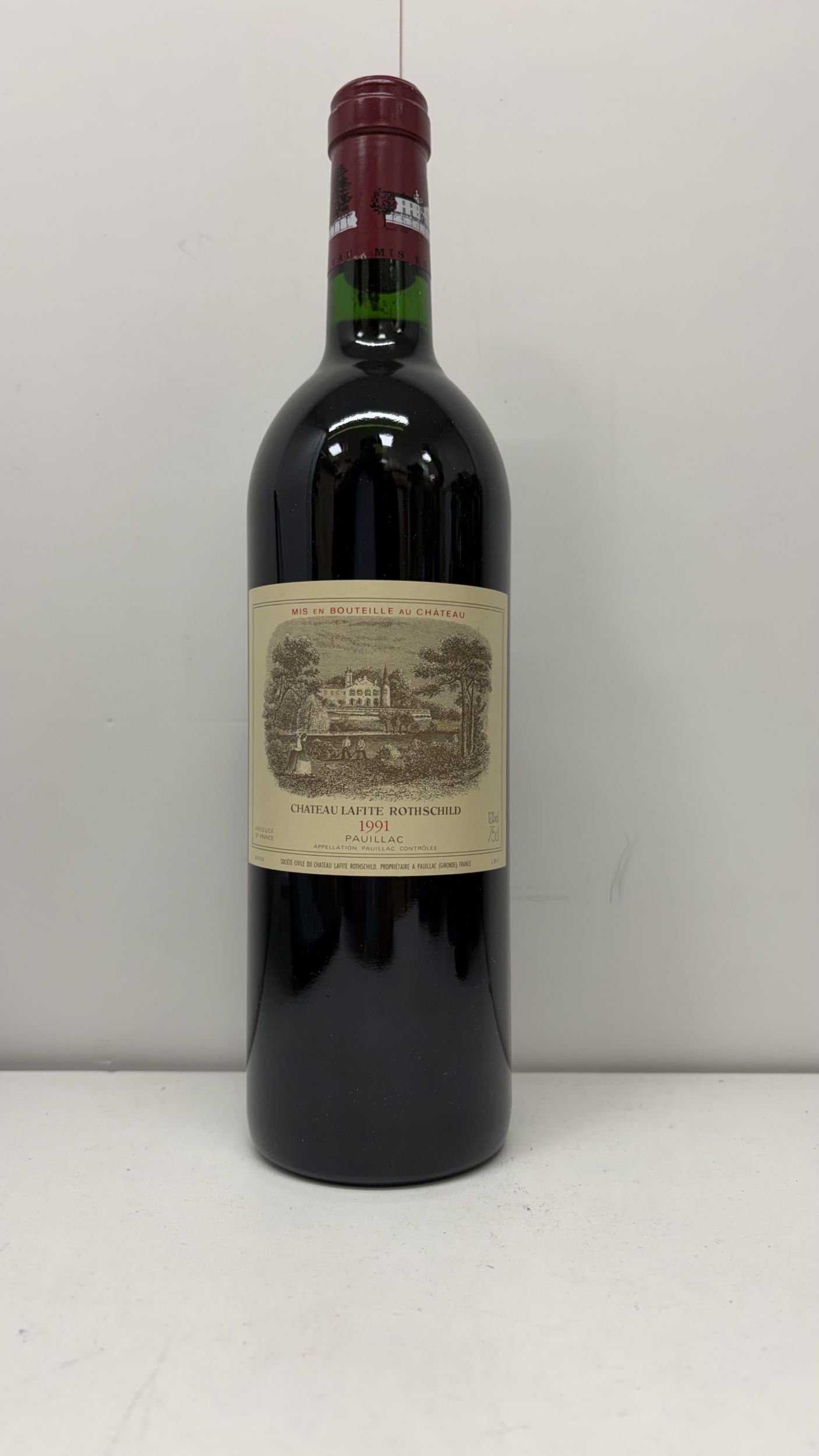 1  magnum  PETRUS,:  | H&ocirc;tel Des Ventes de Monte-Carlo