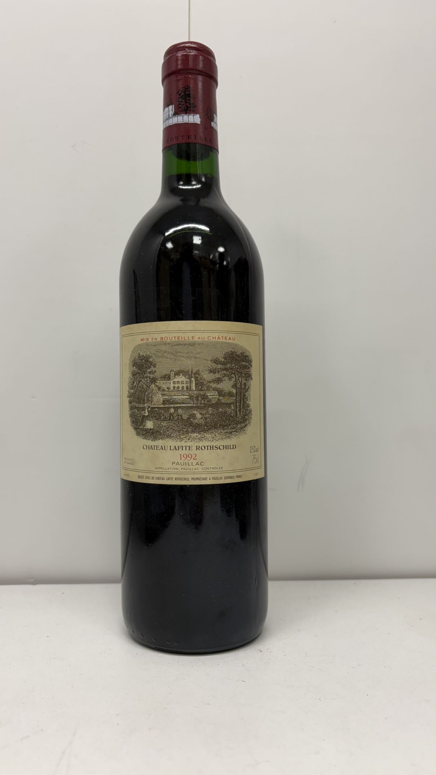 1  magnum  PETRUS,:  | H&ocirc;tel Des Ventes de Monte-Carlo