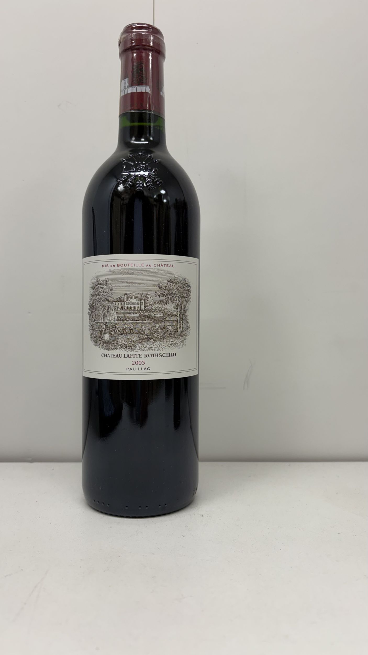 1  bouteille  PETRUS,:  | H&ocirc;tel Des Ventes de Monte-Carlo