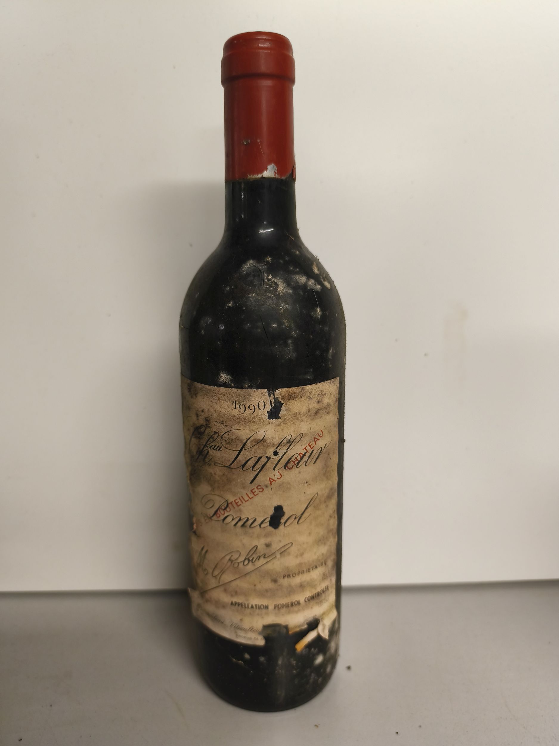 2 bouteilles BLANCS DIVERS :  | H&ocirc;tel Des Ventes de Monte-Carlo