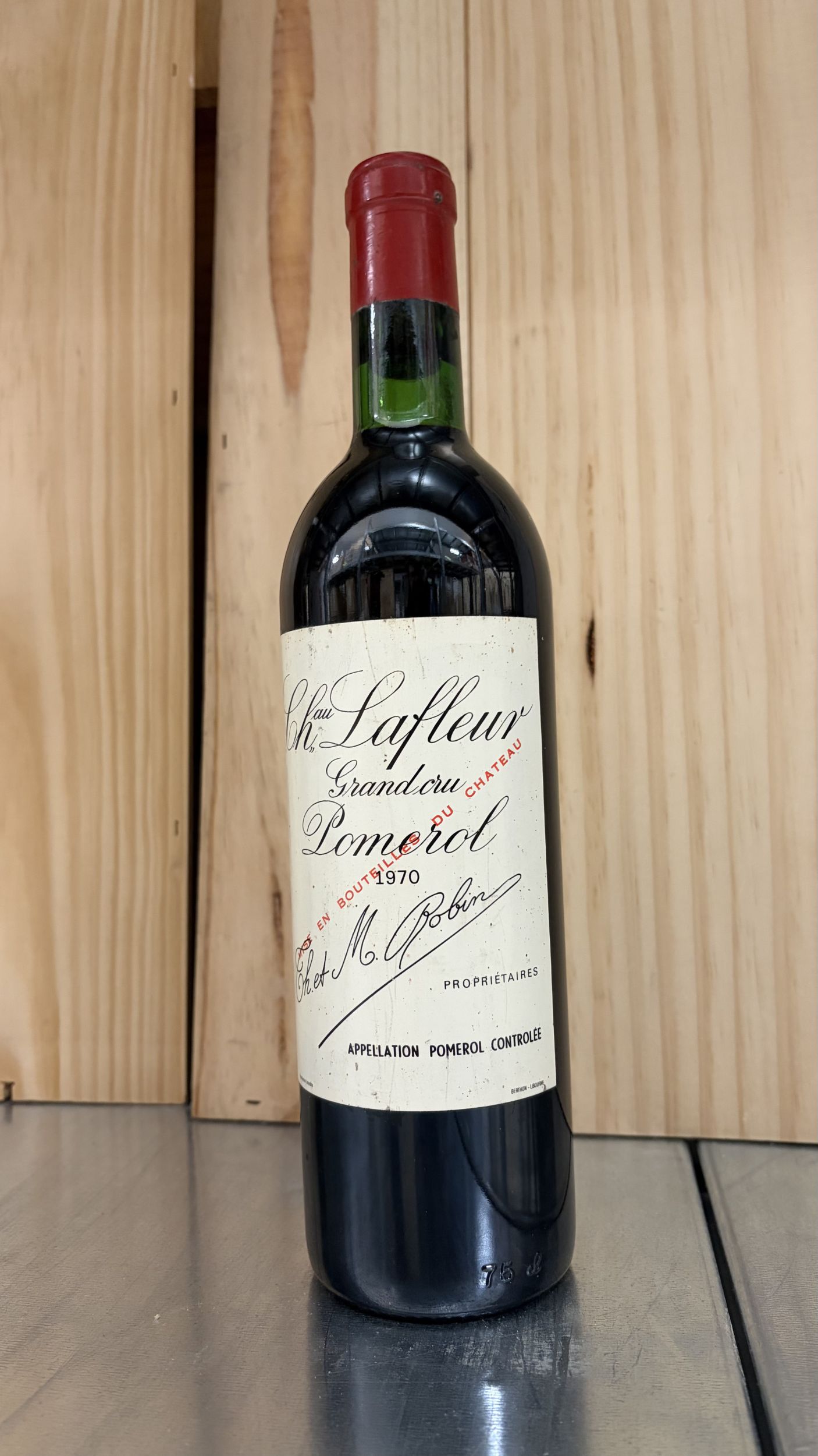 1  magnum  PETRUS,:  | H&ocirc;tel Des Ventes de Monte-Carlo