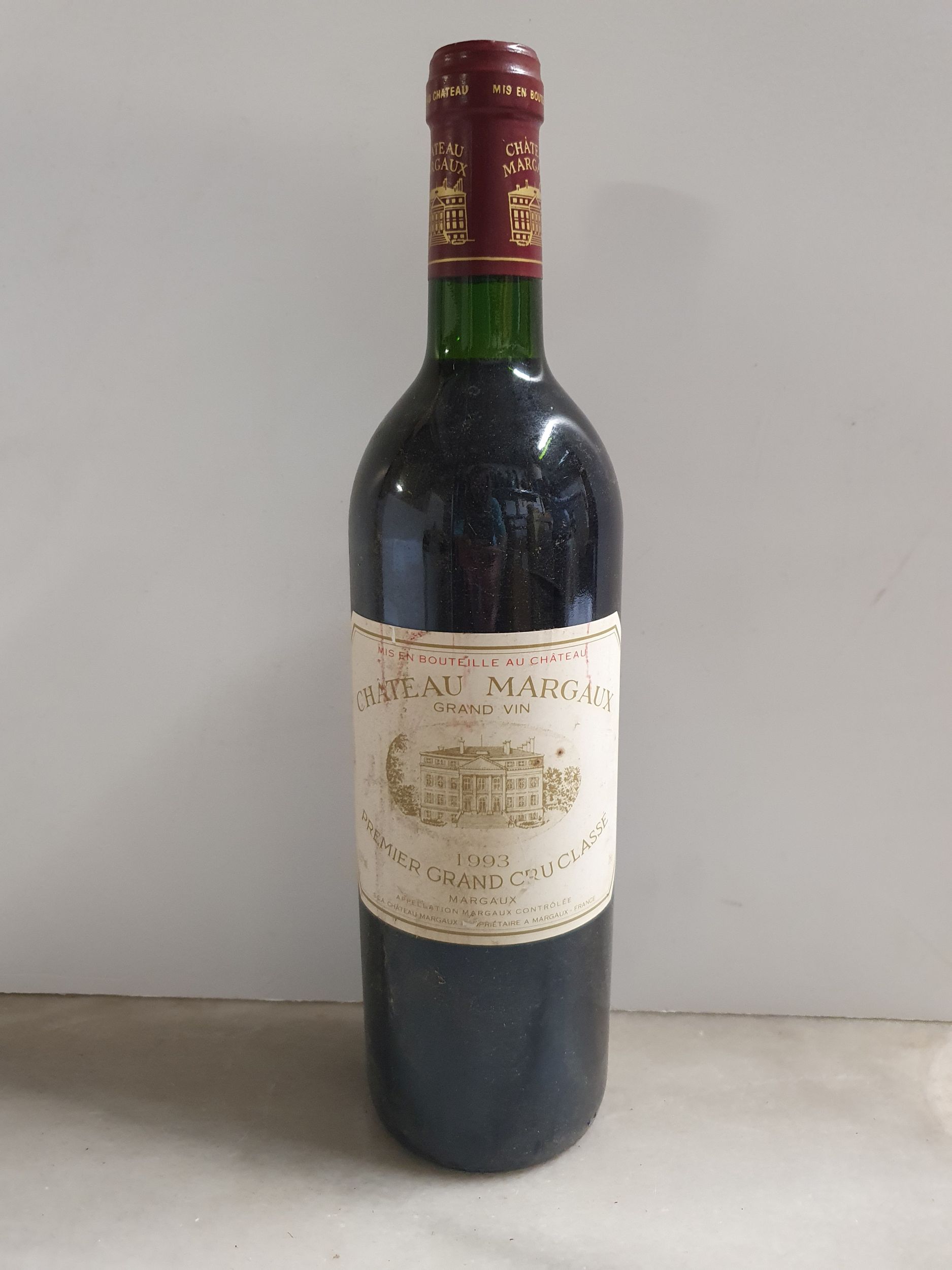 3 bouteilles  POMMARD :  | H&ocirc;tel Des Ventes de Monte-Carlo