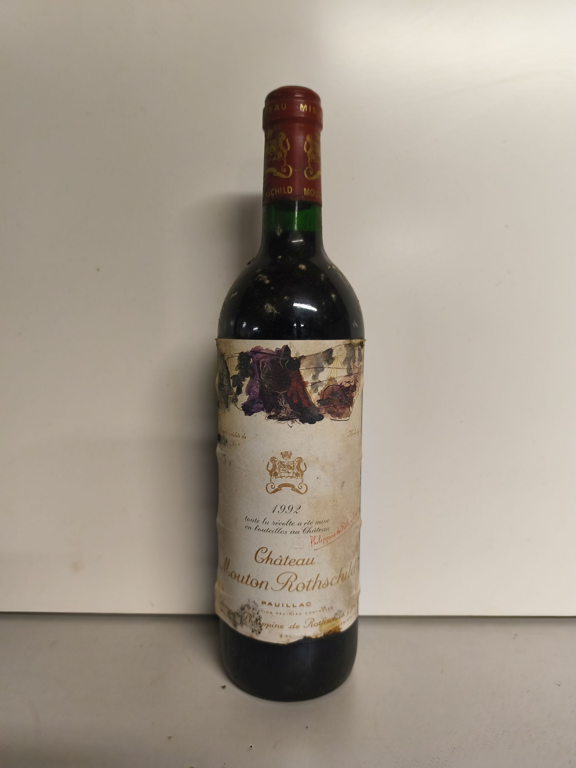 2 bouteilles BLANCS DIVERS :  | H&ocirc;tel Des Ventes de Monte-Carlo