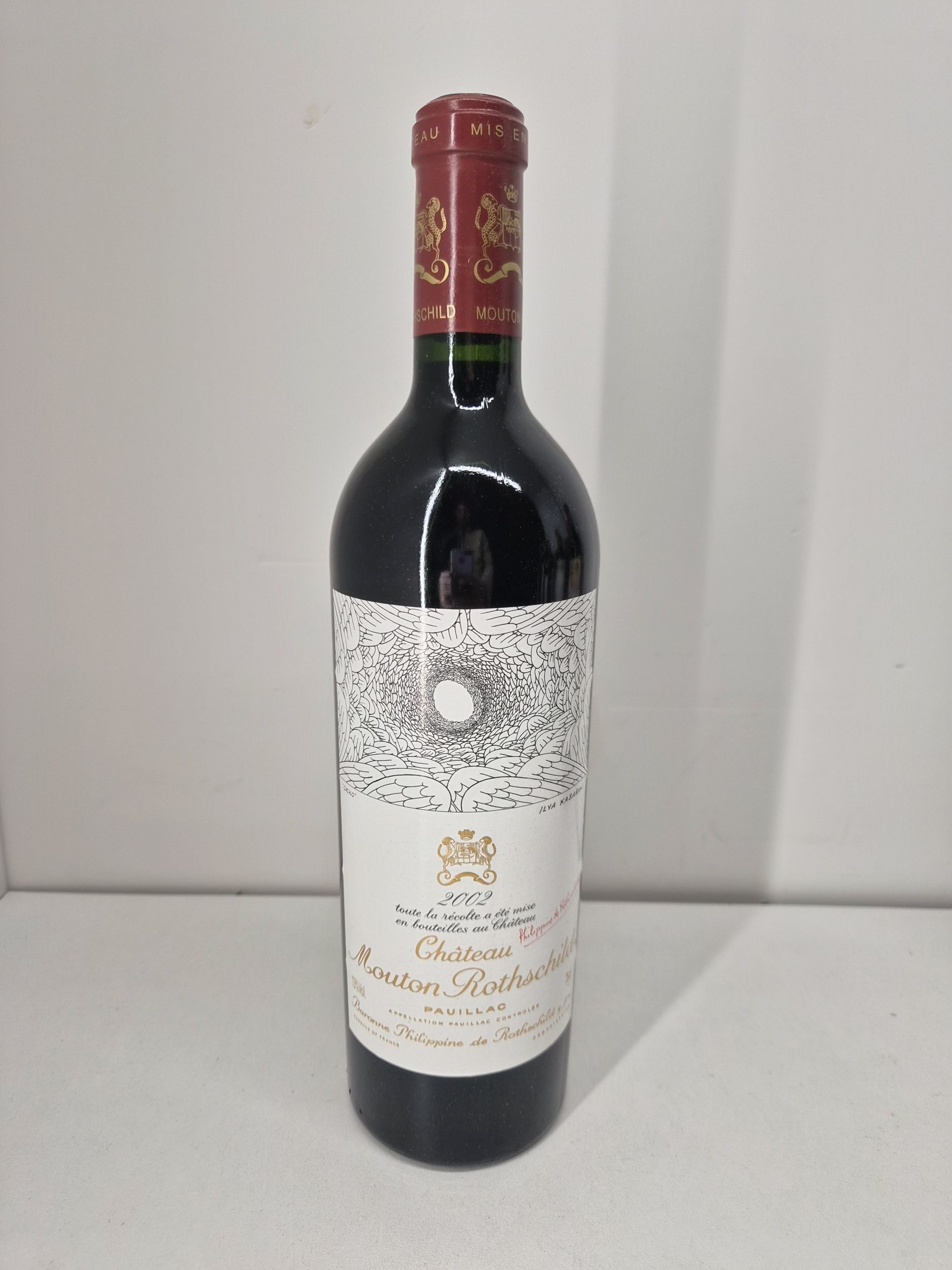 1  bouteille  PETRUS,:  | H&ocirc;tel Des Ventes de Monte-Carlo