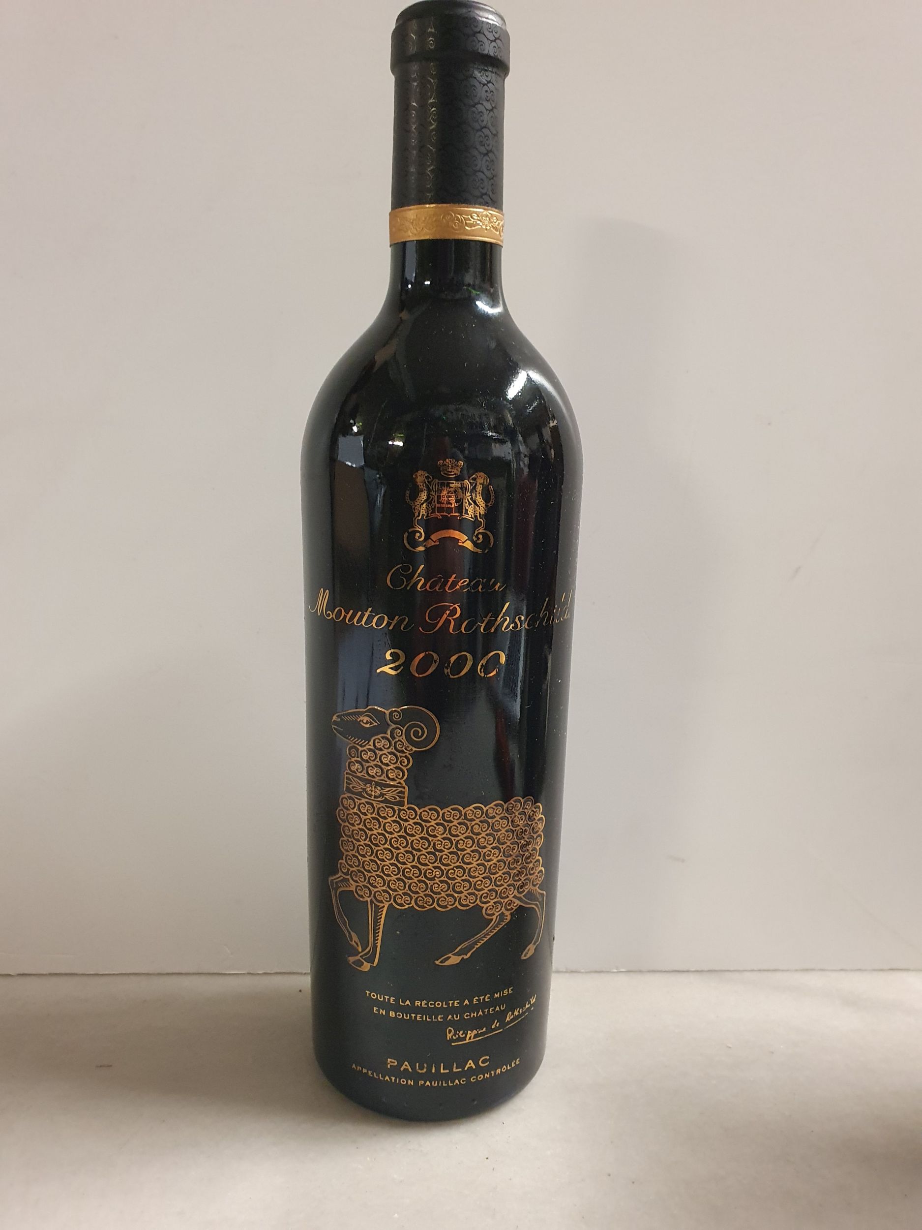 3 bouteilles  POMMARD :  | H&ocirc;tel Des Ventes de Monte-Carlo