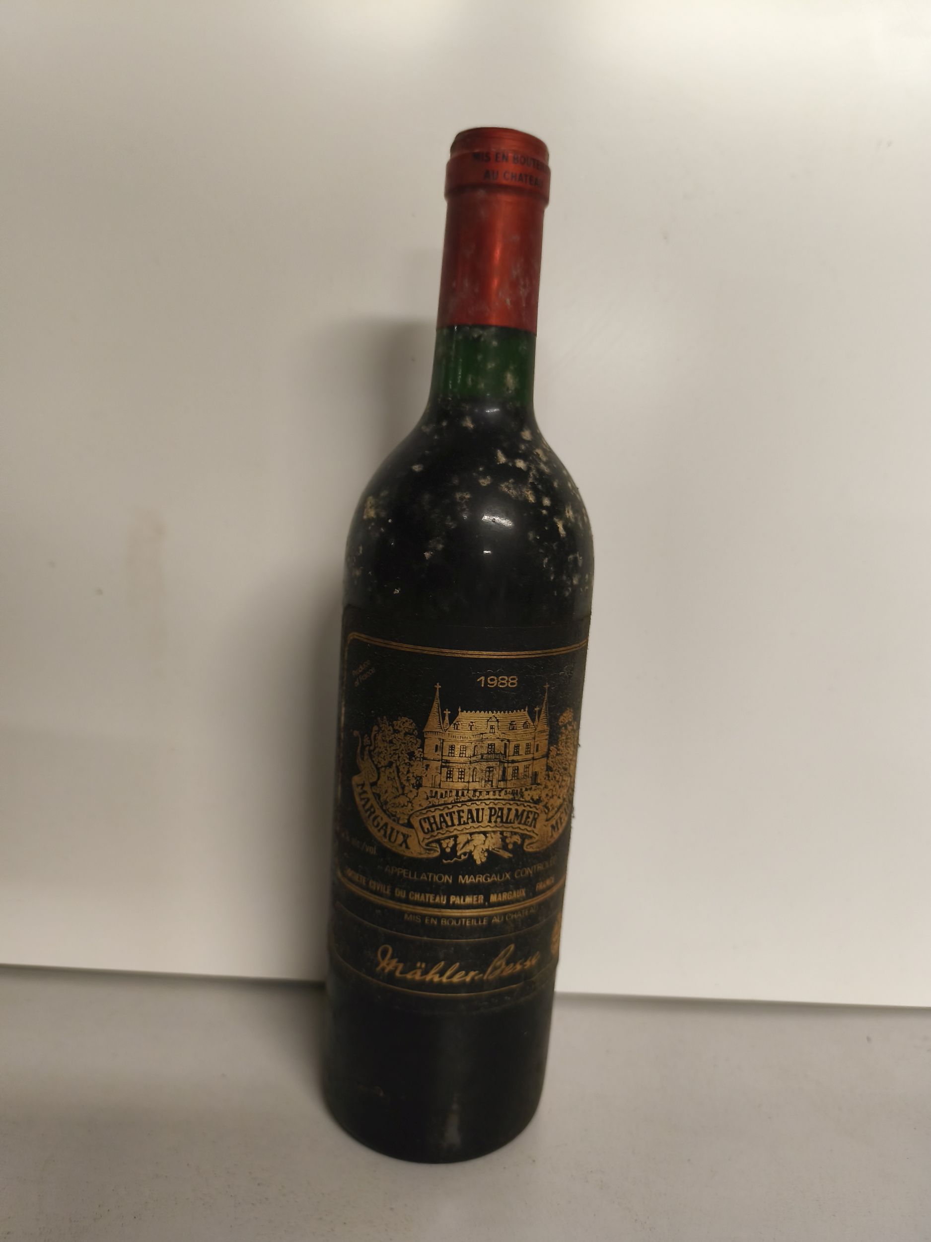 2 bouteilles BLANCS DIVERS :  | H&ocirc;tel Des Ventes de Monte-Carlo