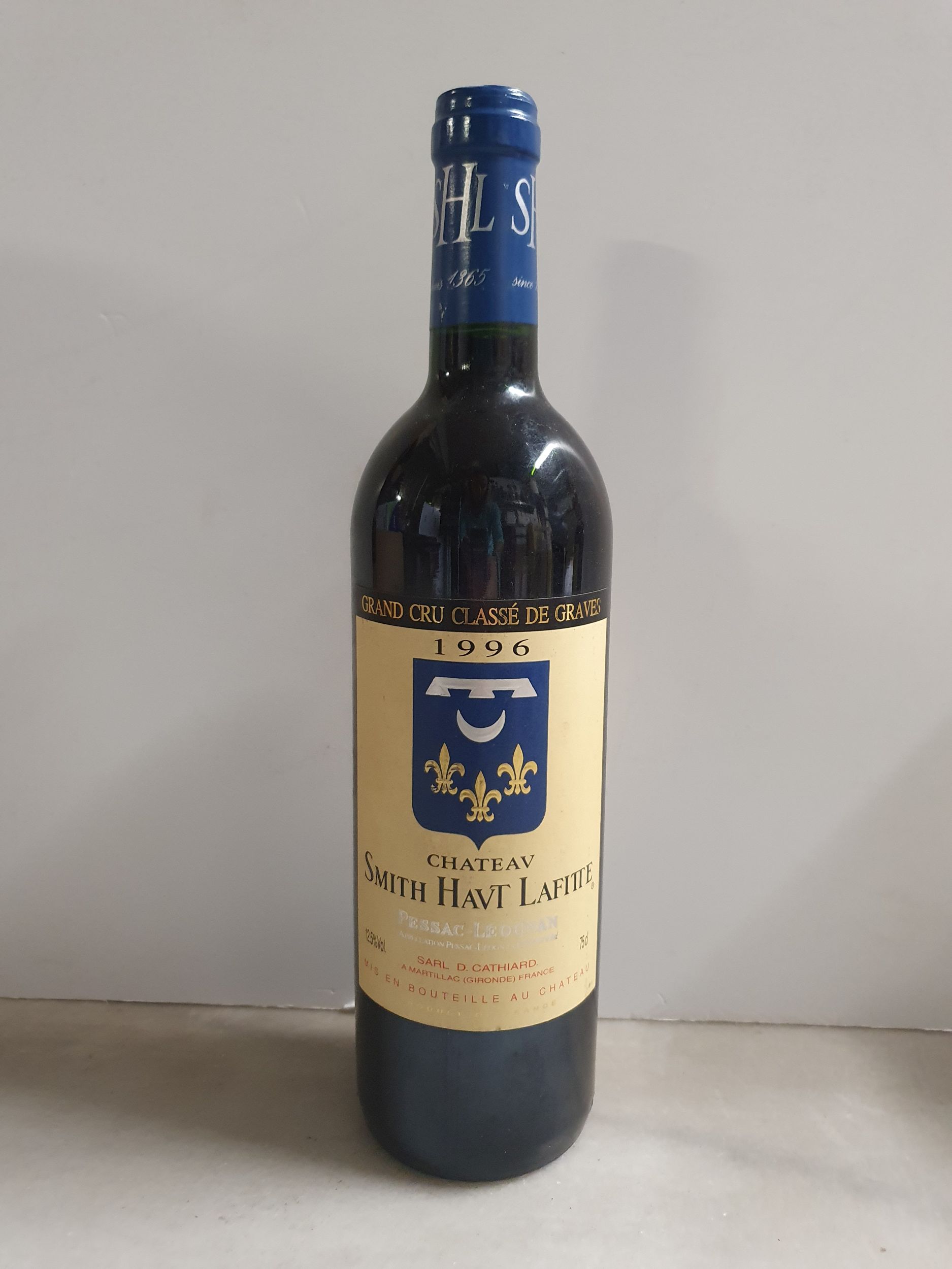 3 bouteilles  POMMARD :  | H&ocirc;tel Des Ventes de Monte-Carlo