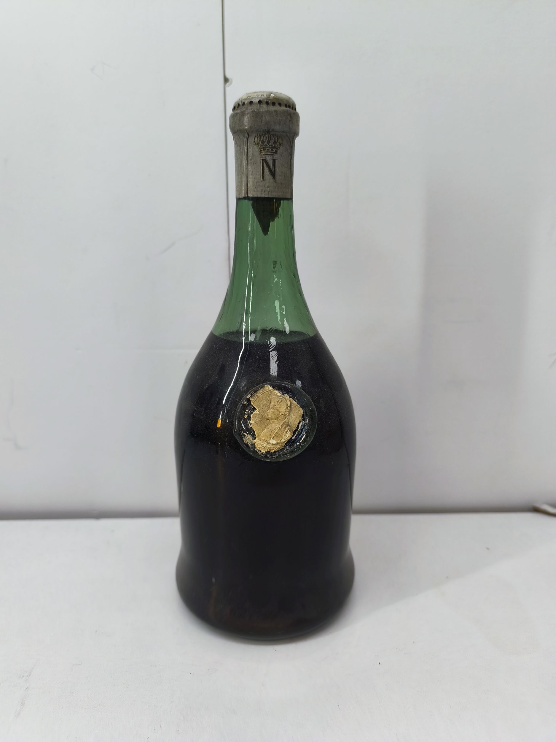 6 bouteilles  LANGUEDOC :  | H&ocirc;tel Des Ventes de Monte-Carlo