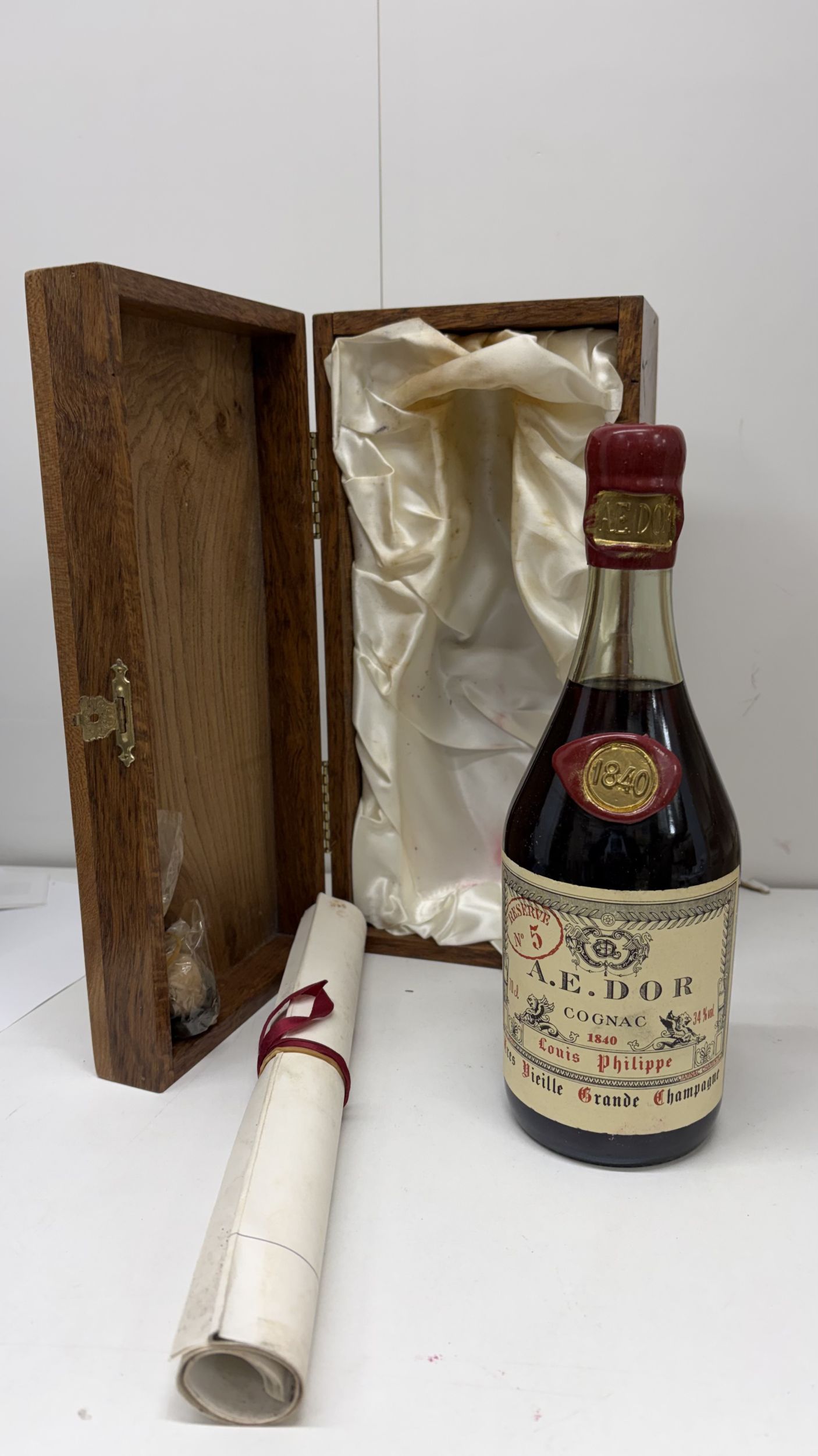 6 bouteilles  LANGUEDOC :  | H&ocirc;tel Des Ventes de Monte-Carlo