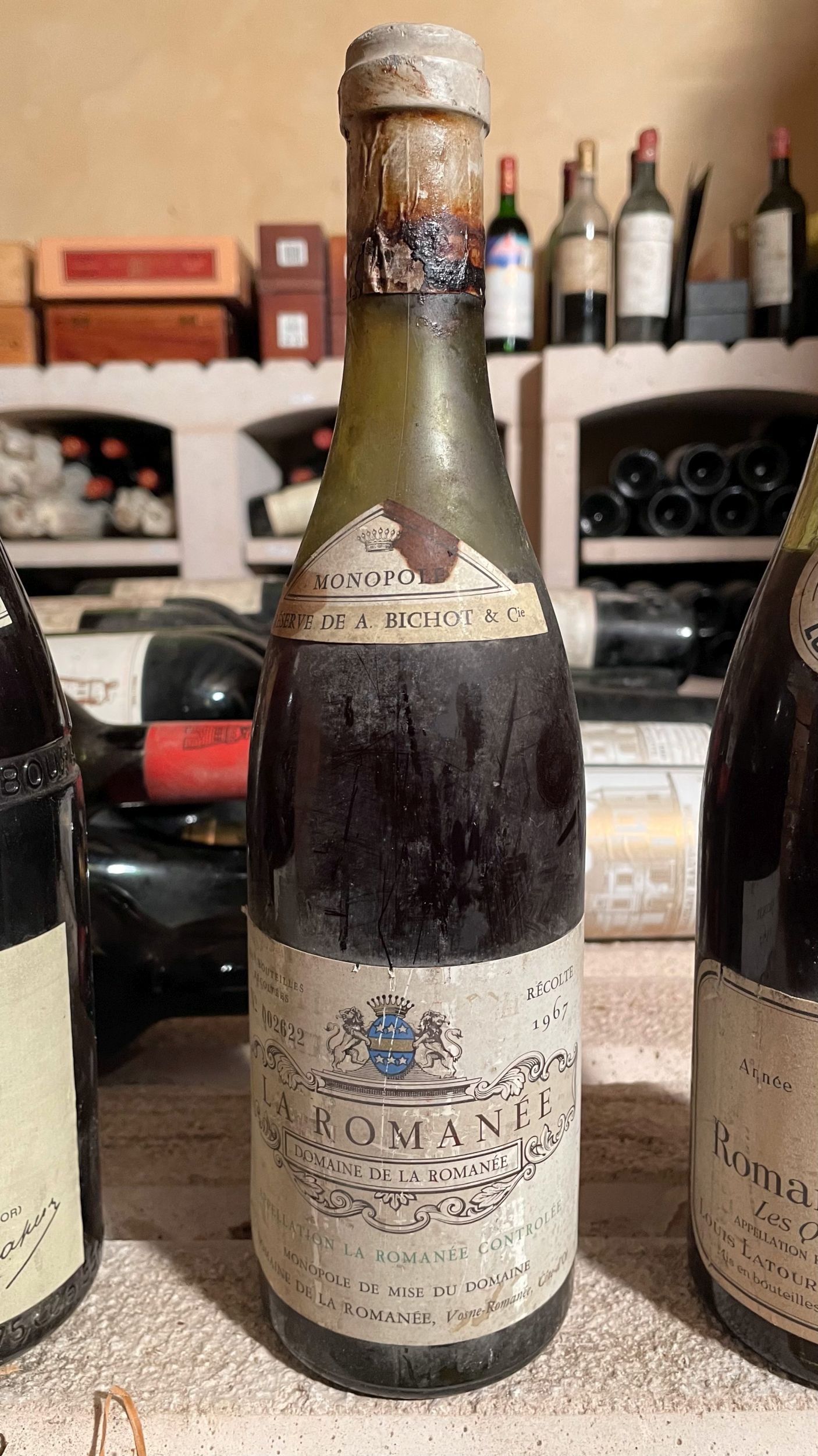 4 bouteilles BOURGOGNE:  | H&ocirc;tel Des Ventes de Monte-Carlo