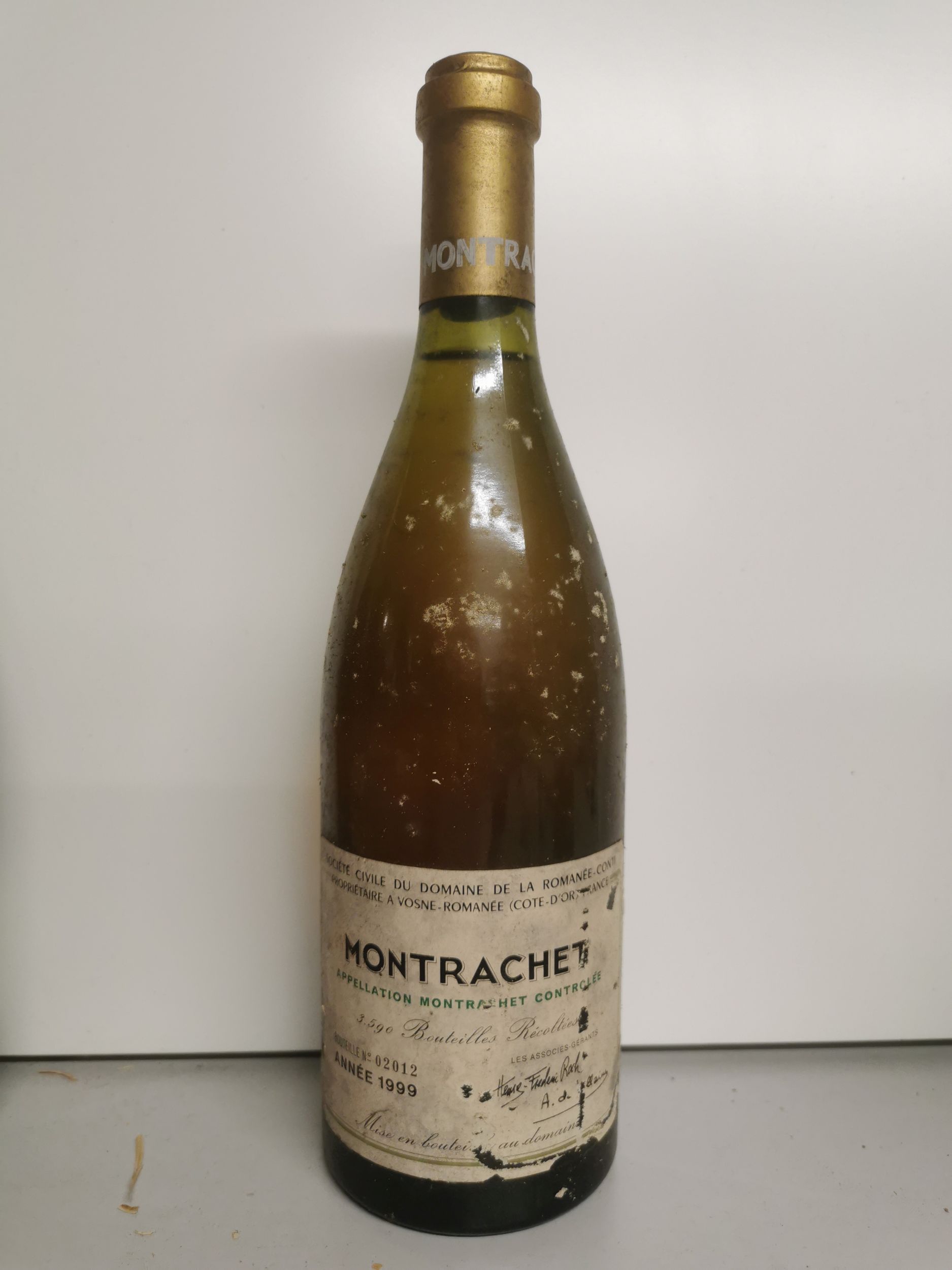 3 bouteilles  BAROLO :  | H&ocirc;tel Des Ventes de Monte-Carlo