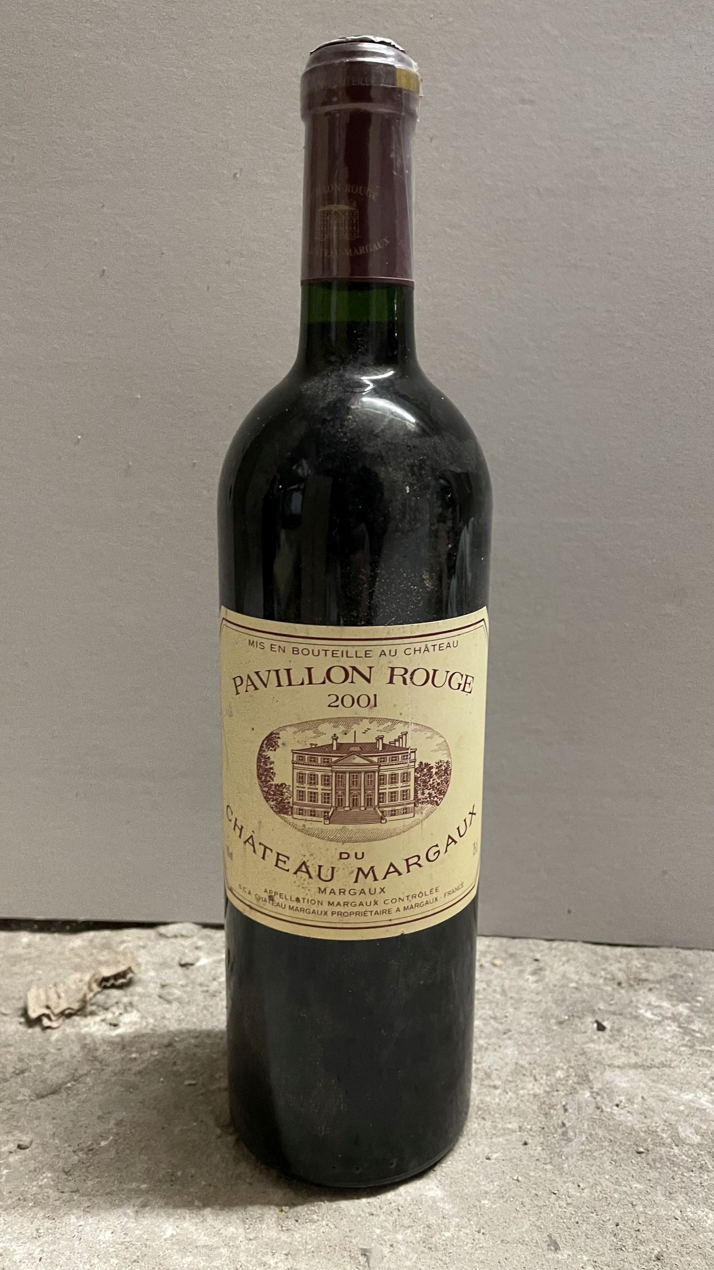 3 bouteilles  BAROLO :  | H&ocirc;tel Des Ventes de Monte-Carlo