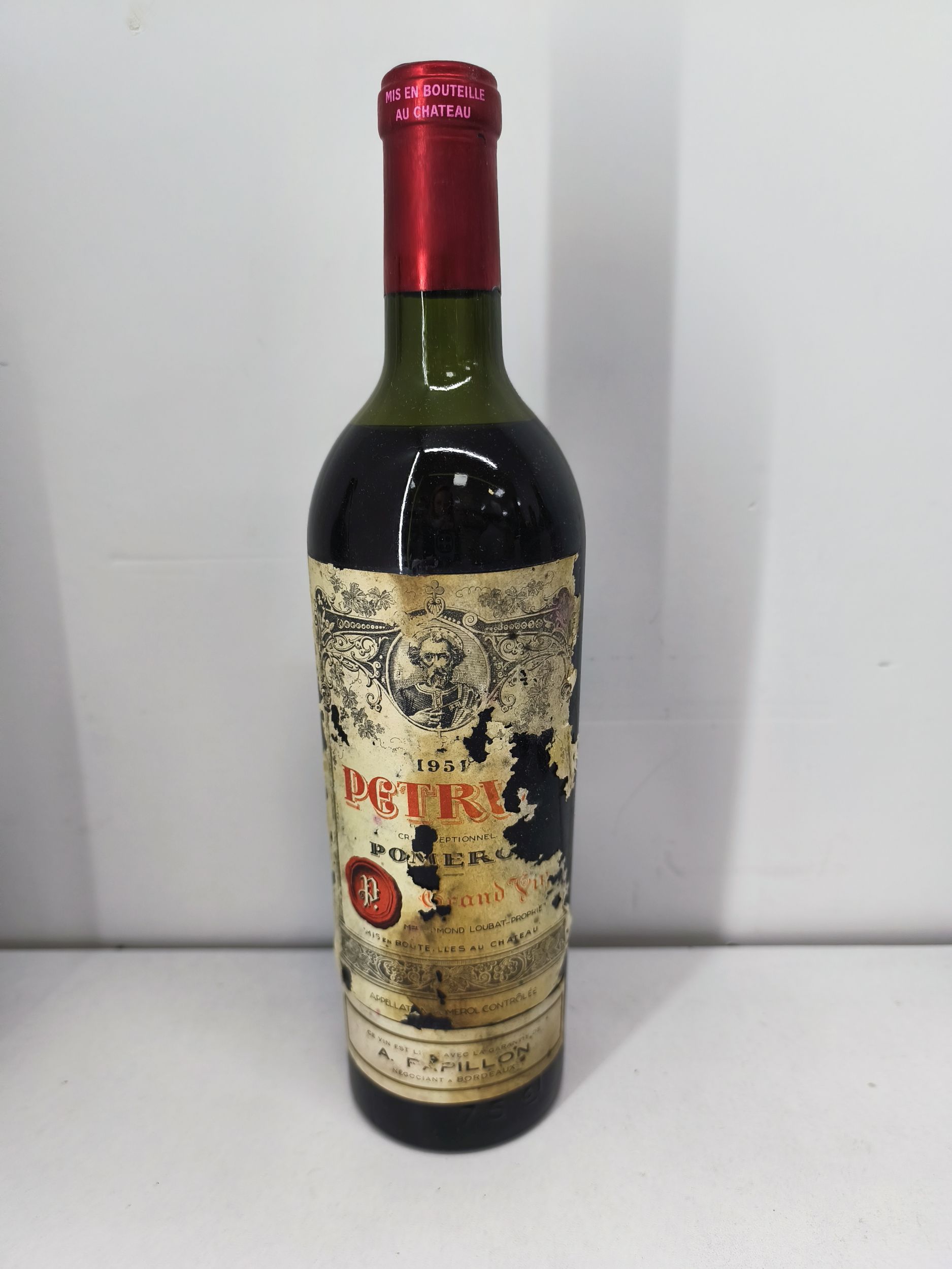 1  bouteille  PETRUS,