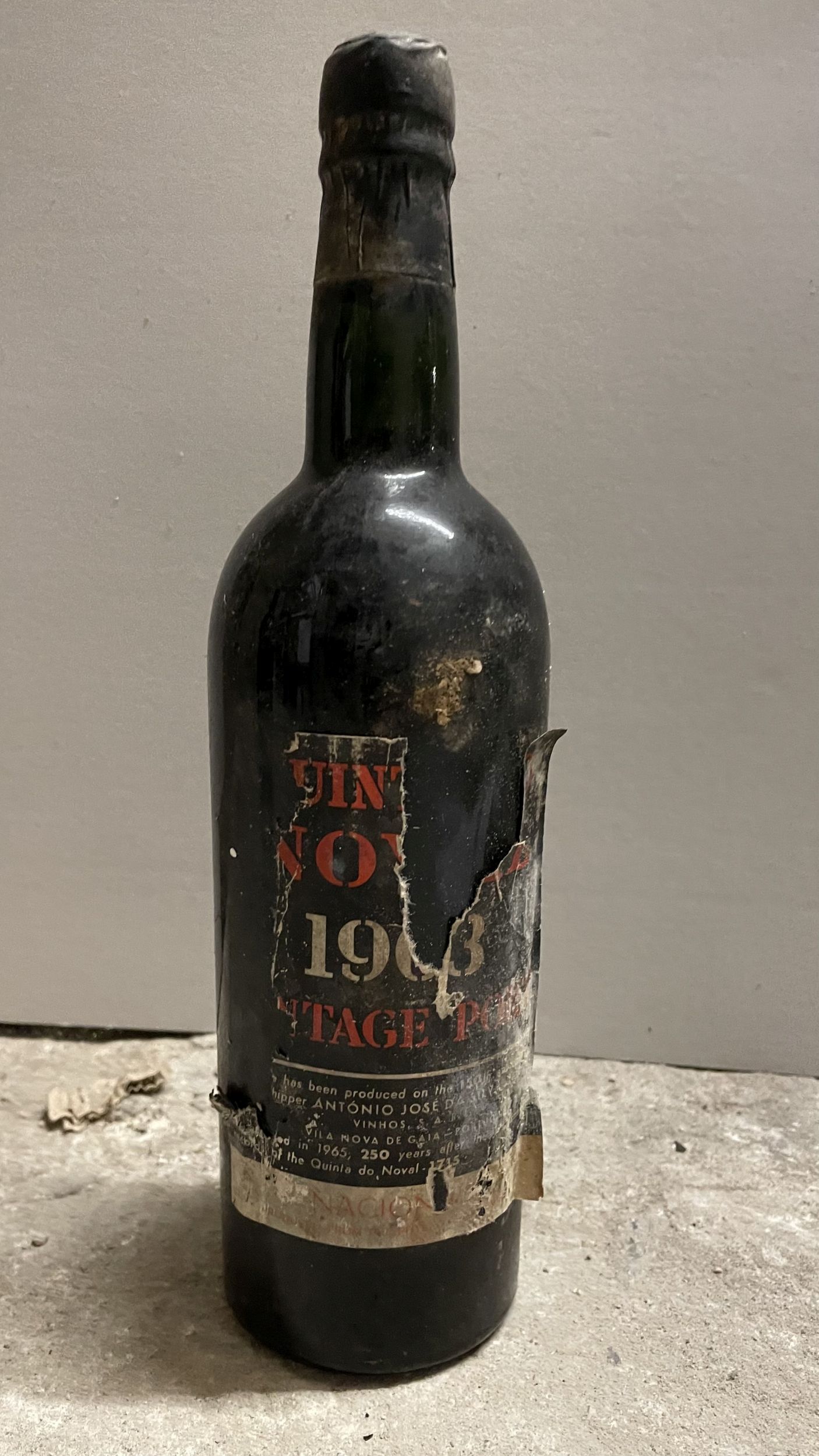 3 bouteilles  BAROLO :  | H&ocirc;tel Des Ventes de Monte-Carlo