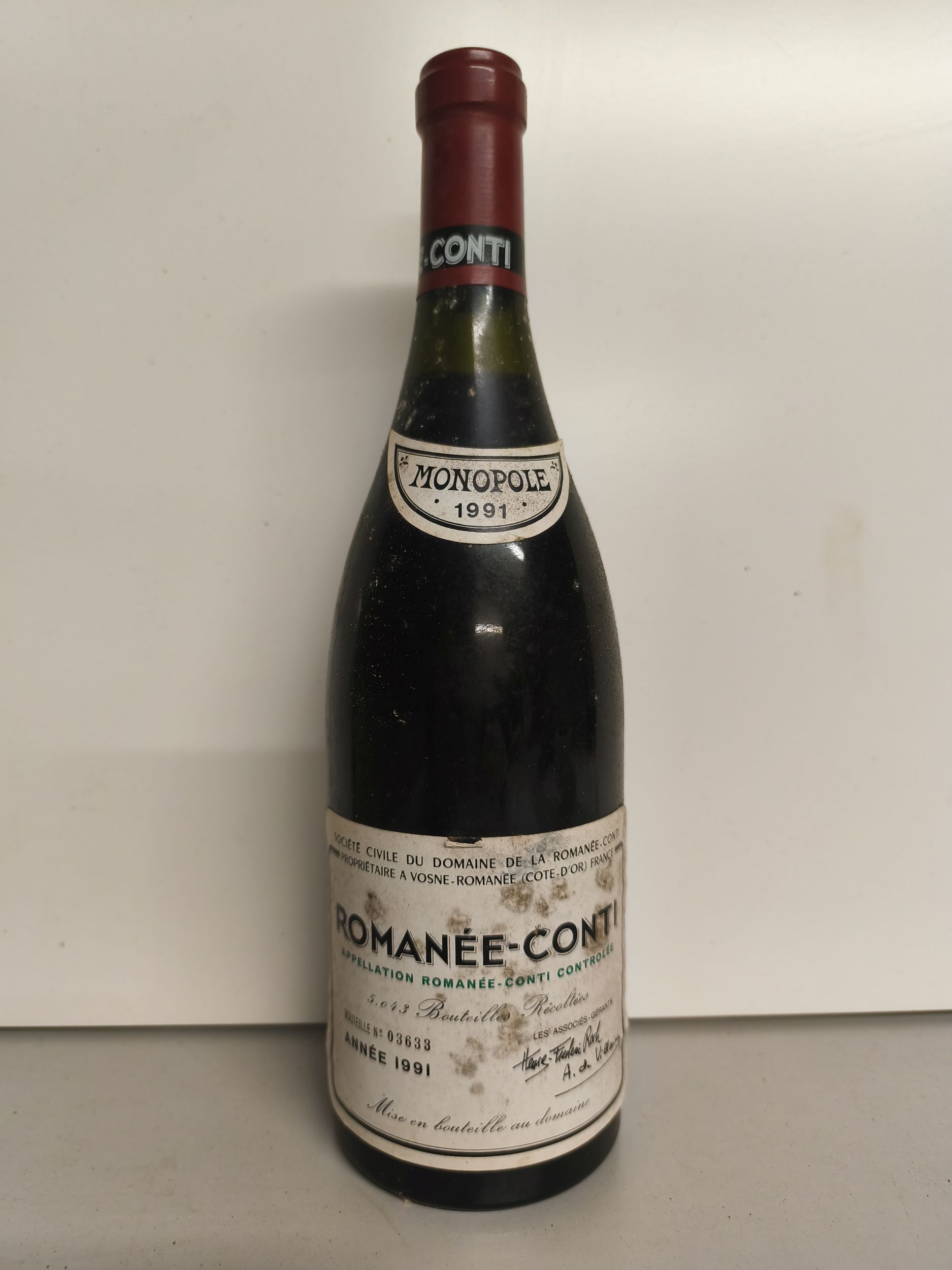 2 bouteilles BLANCS DIVERS :  | H&ocirc;tel Des Ventes de Monte-Carlo