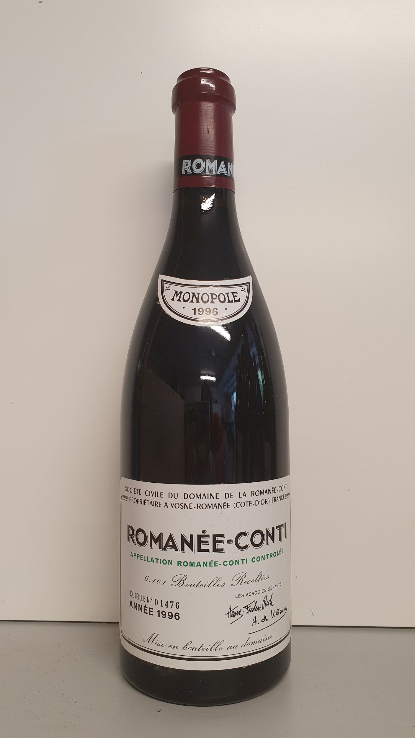 6 bouteilles CHAMPAGNE :  | H&ocirc;tel Des Ventes de Monte-Carlo