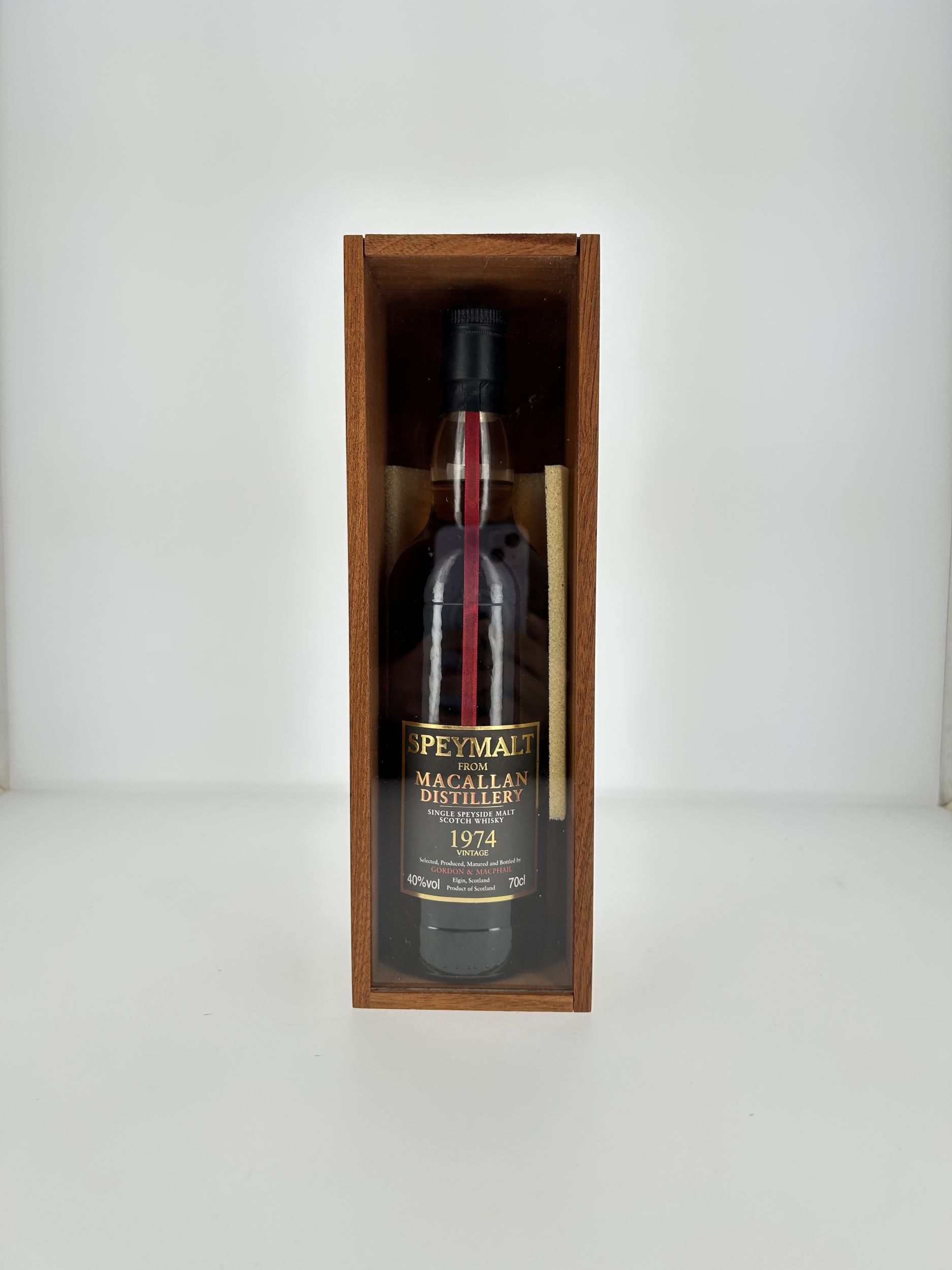 6 bouteilles CHAMPAGNE :  | H&ocirc;tel Des Ventes de Monte-Carlo