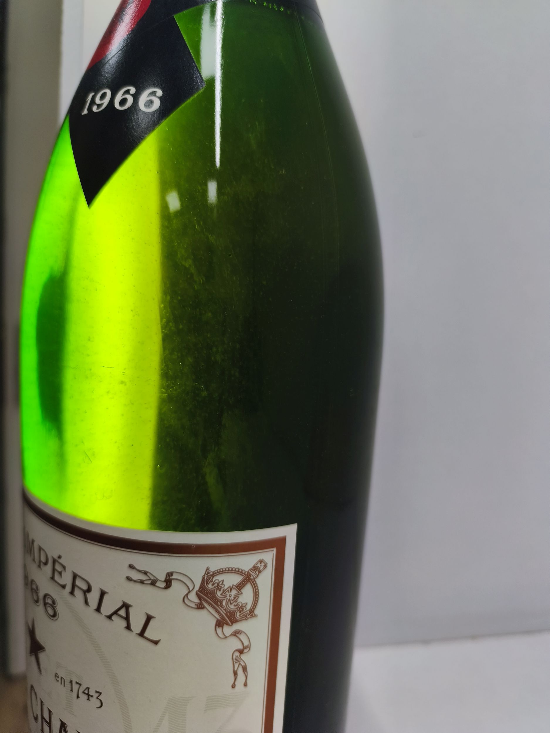 1 jéroboam  CHAMPAGNE :  | H&ocirc;tel Des Ventes de Monte-Carlo