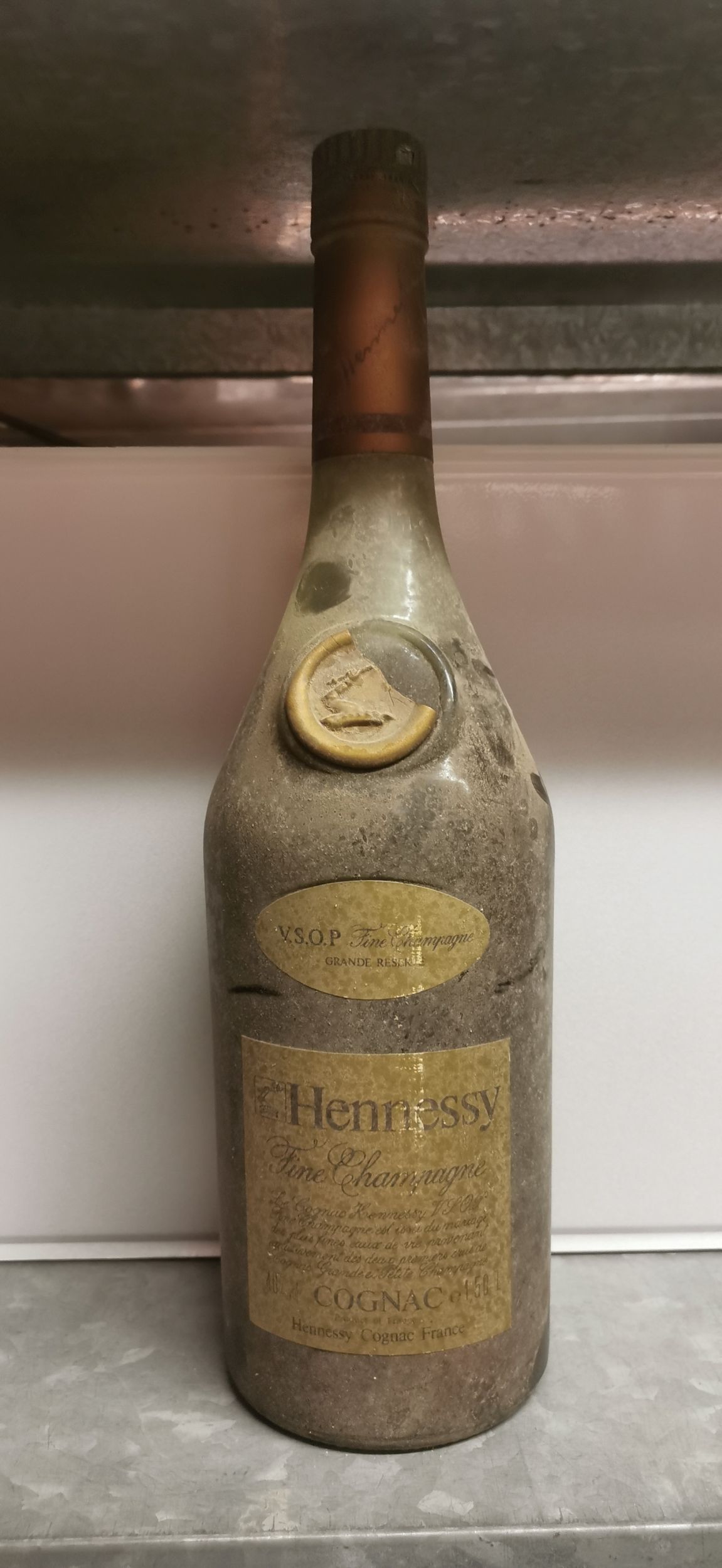 4 bouteilles :  | H&ocirc;tel Des Ventes de Monte-Carlo