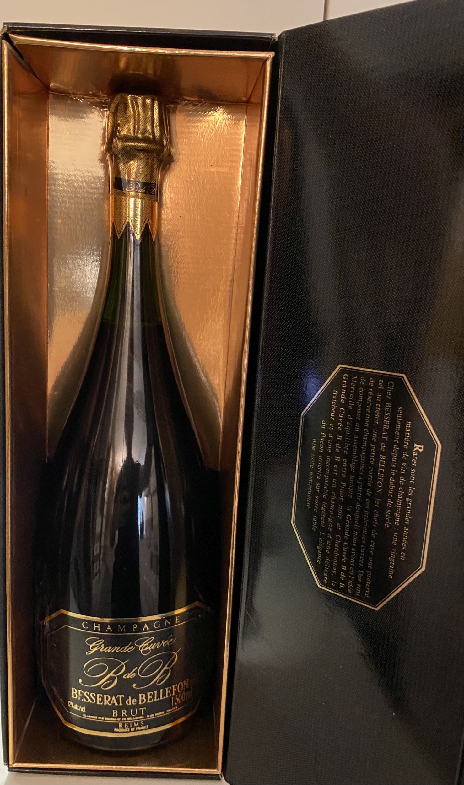 1 bouteille CHAMPAGNE :  | H&ocirc;tel Des Ventes de Monte-Carlo