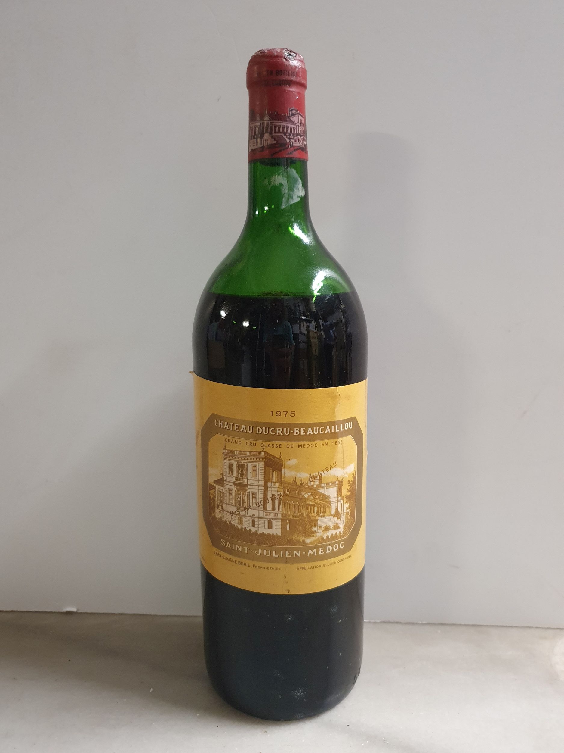 3 bouteilles  BAROLO :  | H&ocirc;tel Des Ventes de Monte-Carlo