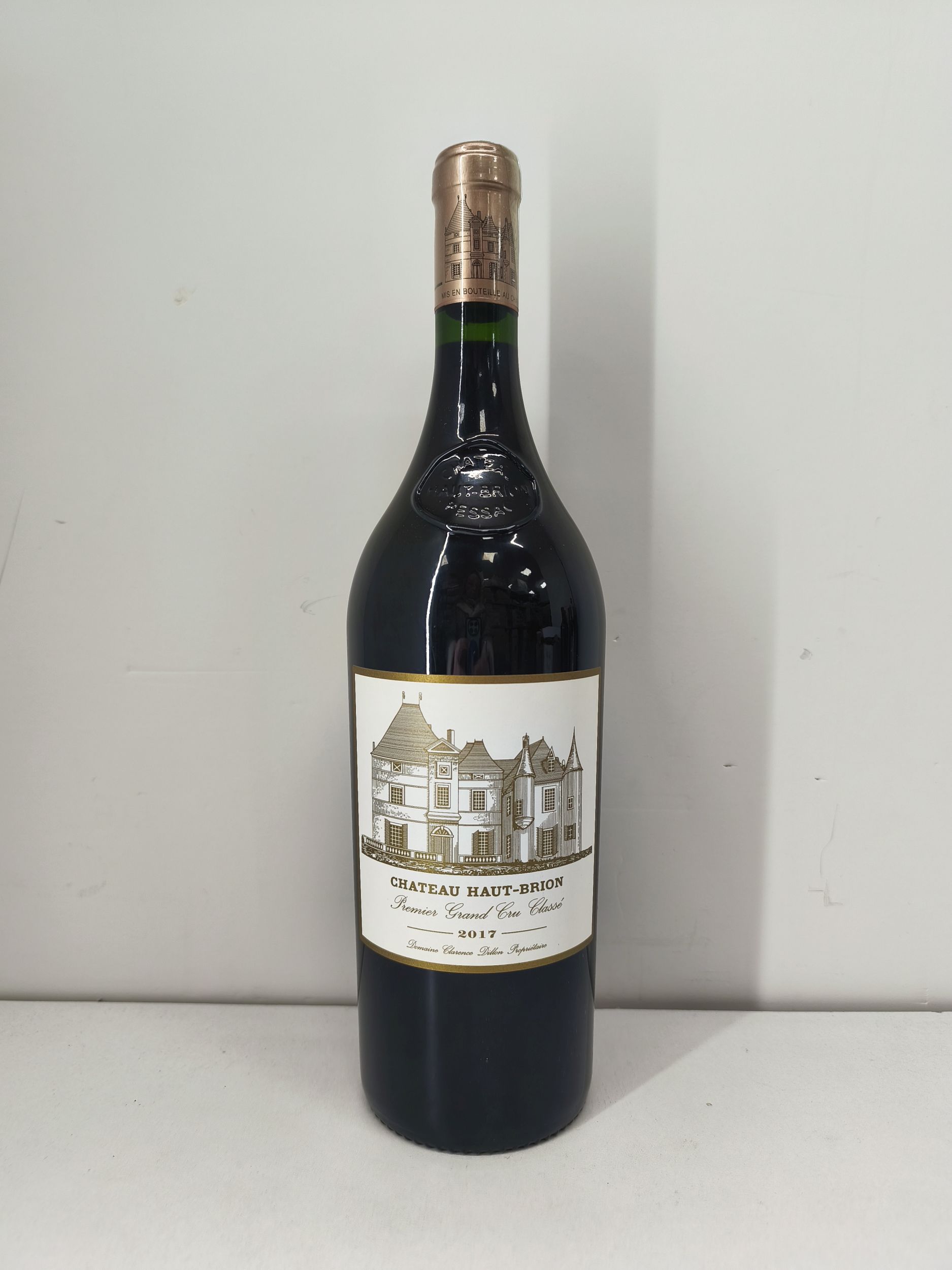 1  bouteille  PETRUS,:  | H&ocirc;tel Des Ventes de Monte-Carlo