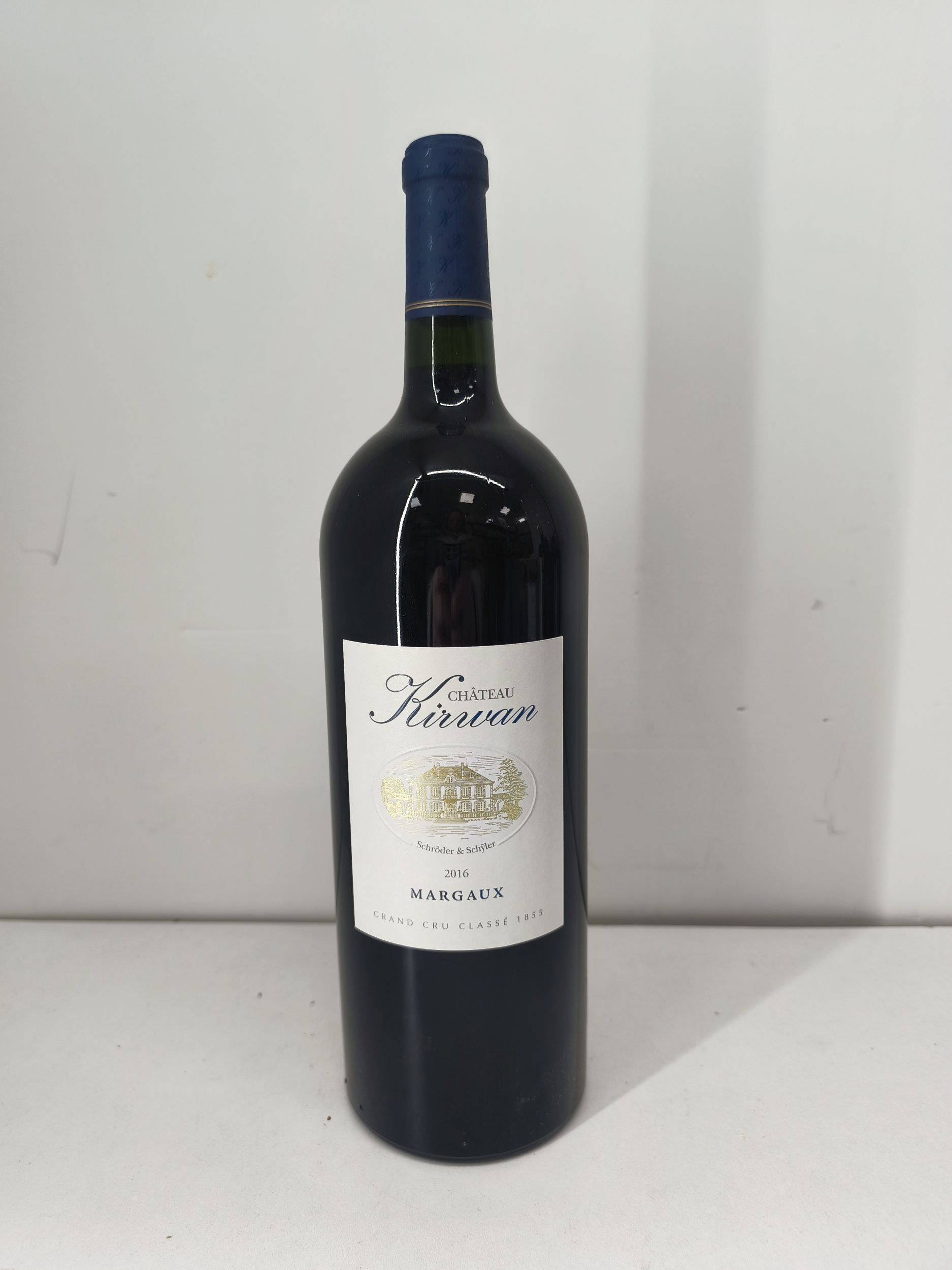 1  bouteille  PETRUS,:  | H&ocirc;tel Des Ventes de Monte-Carlo