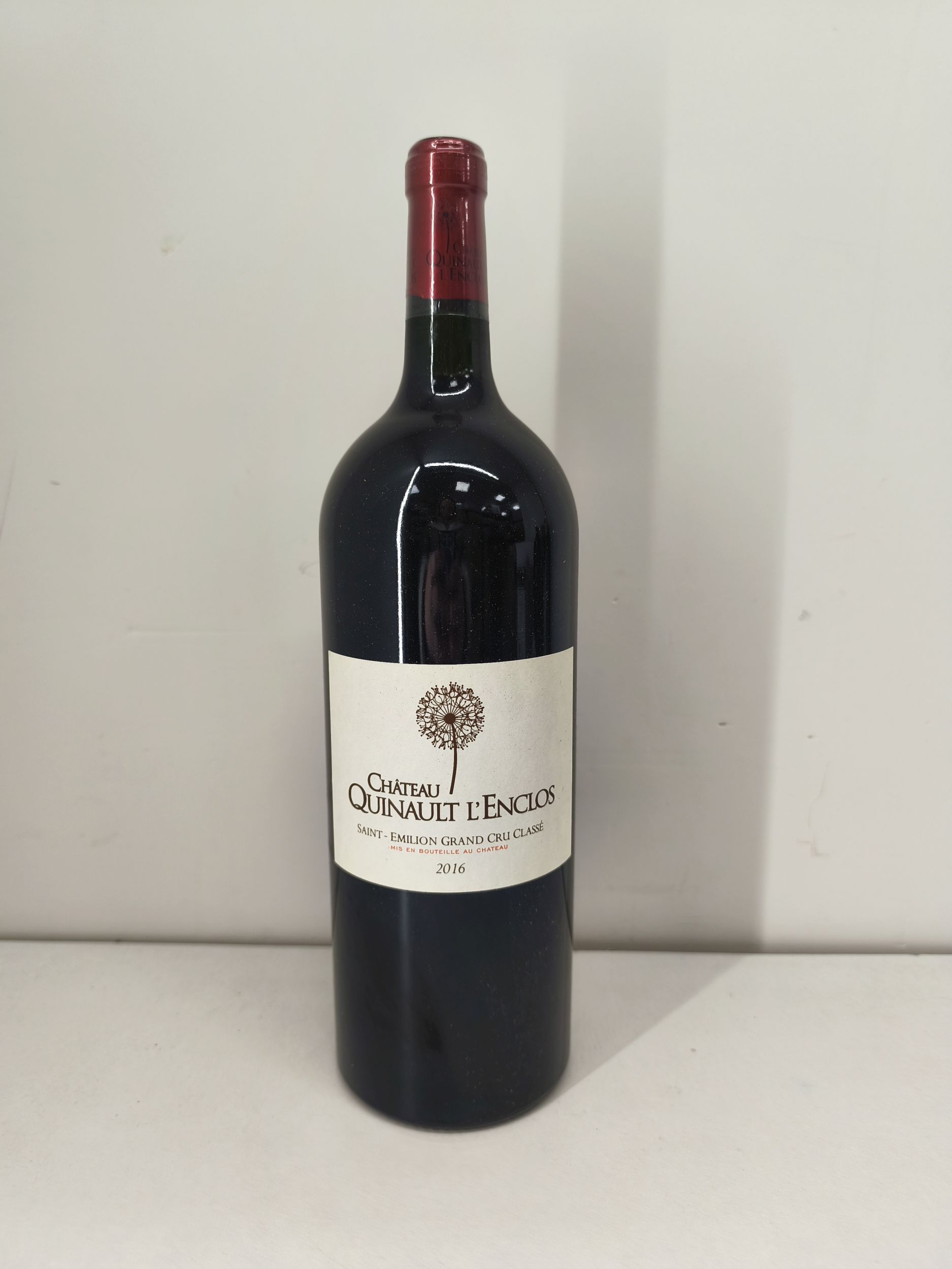 1  bouteille  PETRUS,:  | H&ocirc;tel Des Ventes de Monte-Carlo