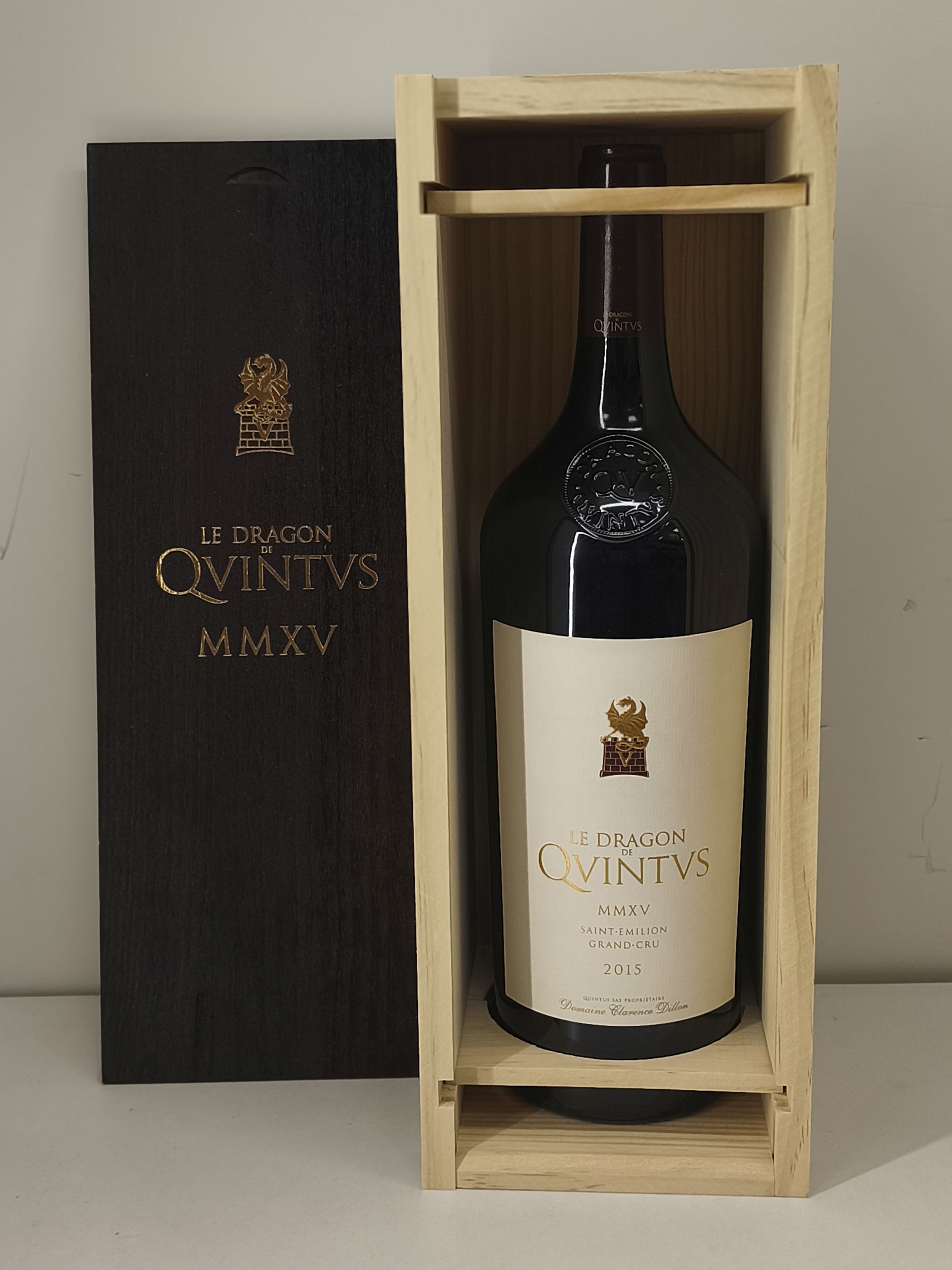 1  bouteille  PETRUS,:  | H&ocirc;tel Des Ventes de Monte-Carlo