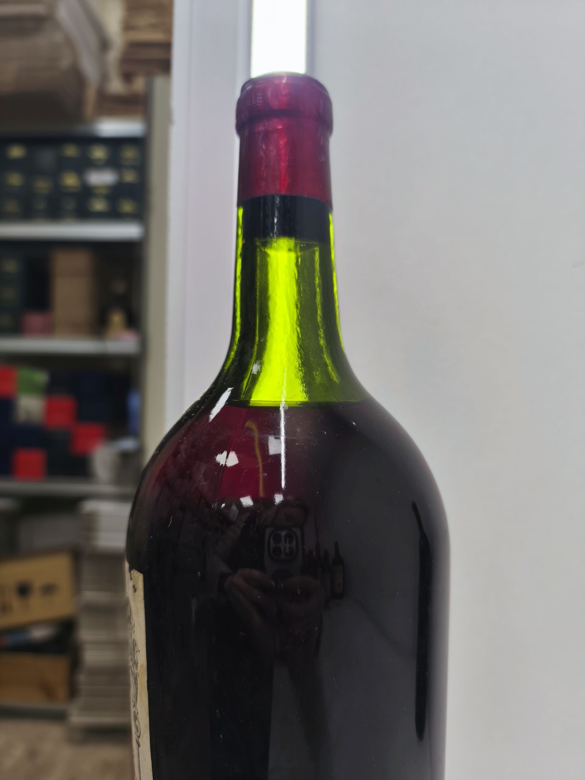 1  magnum  PETRUS,:  | H&ocirc;tel Des Ventes de Monte-Carlo