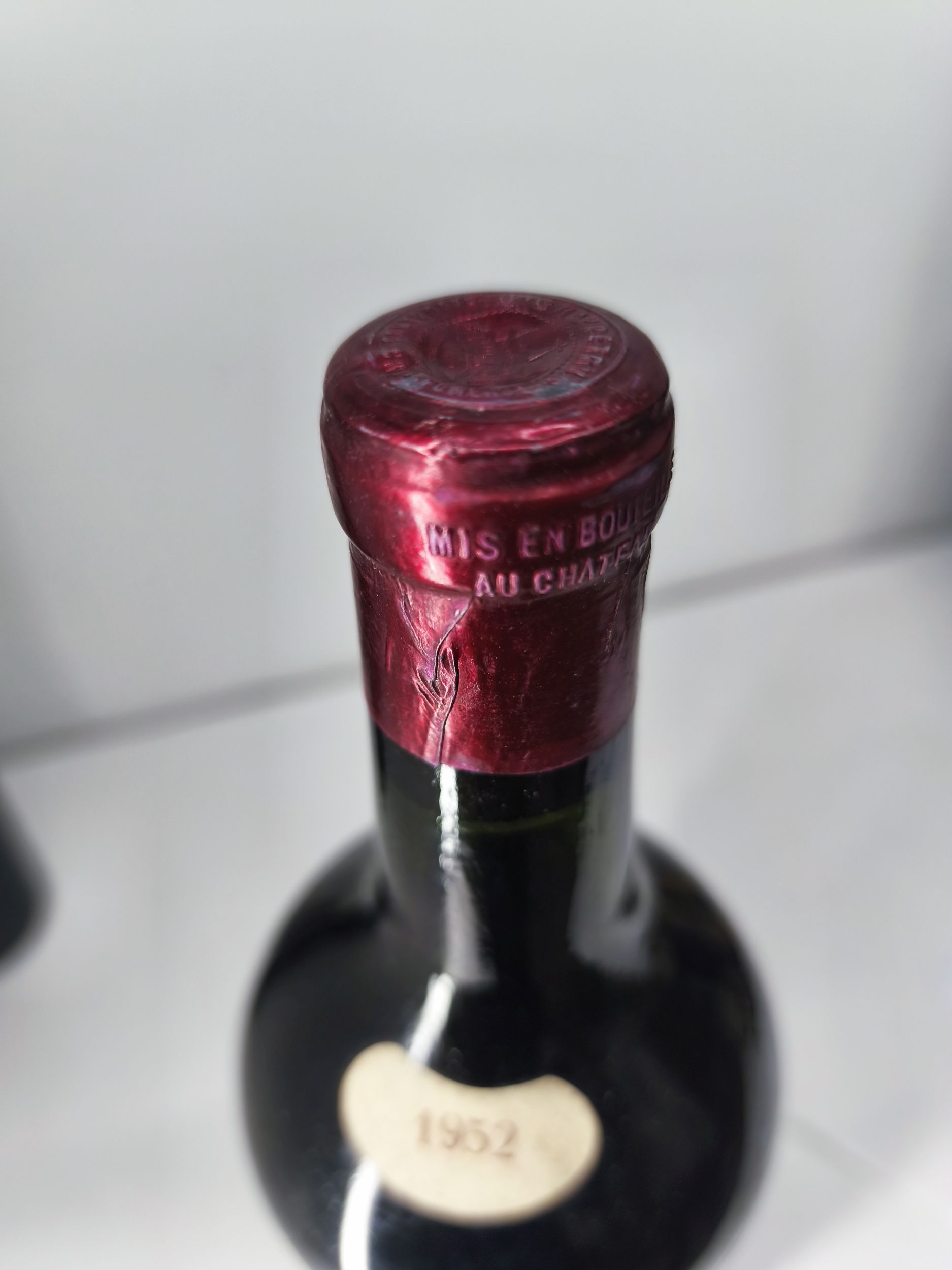 1  magnum  PETRUS,:  | H&ocirc;tel Des Ventes de Monte-Carlo