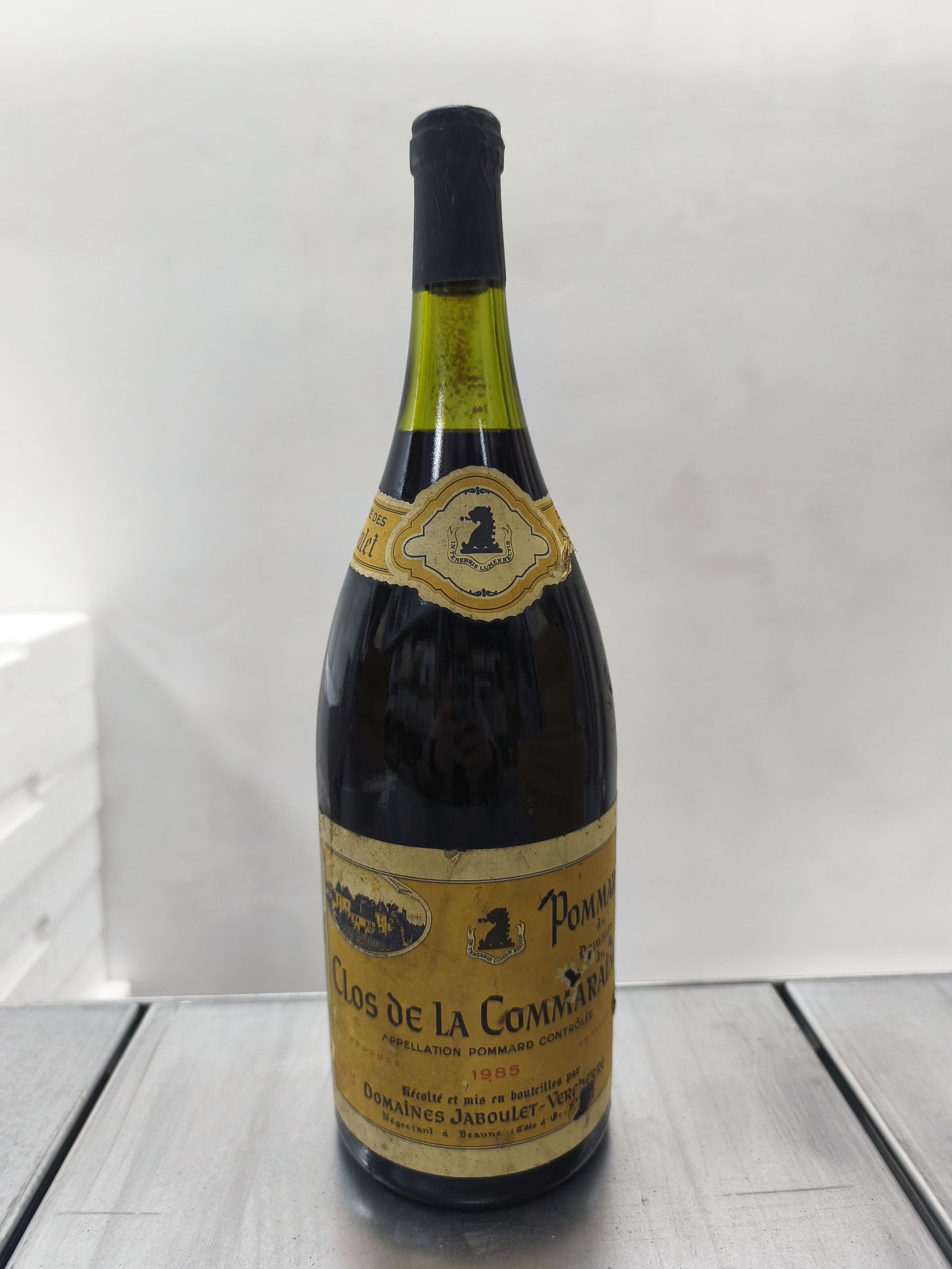 4 bouteilles BOURGOGNE:  | H&ocirc;tel Des Ventes de Monte-Carlo