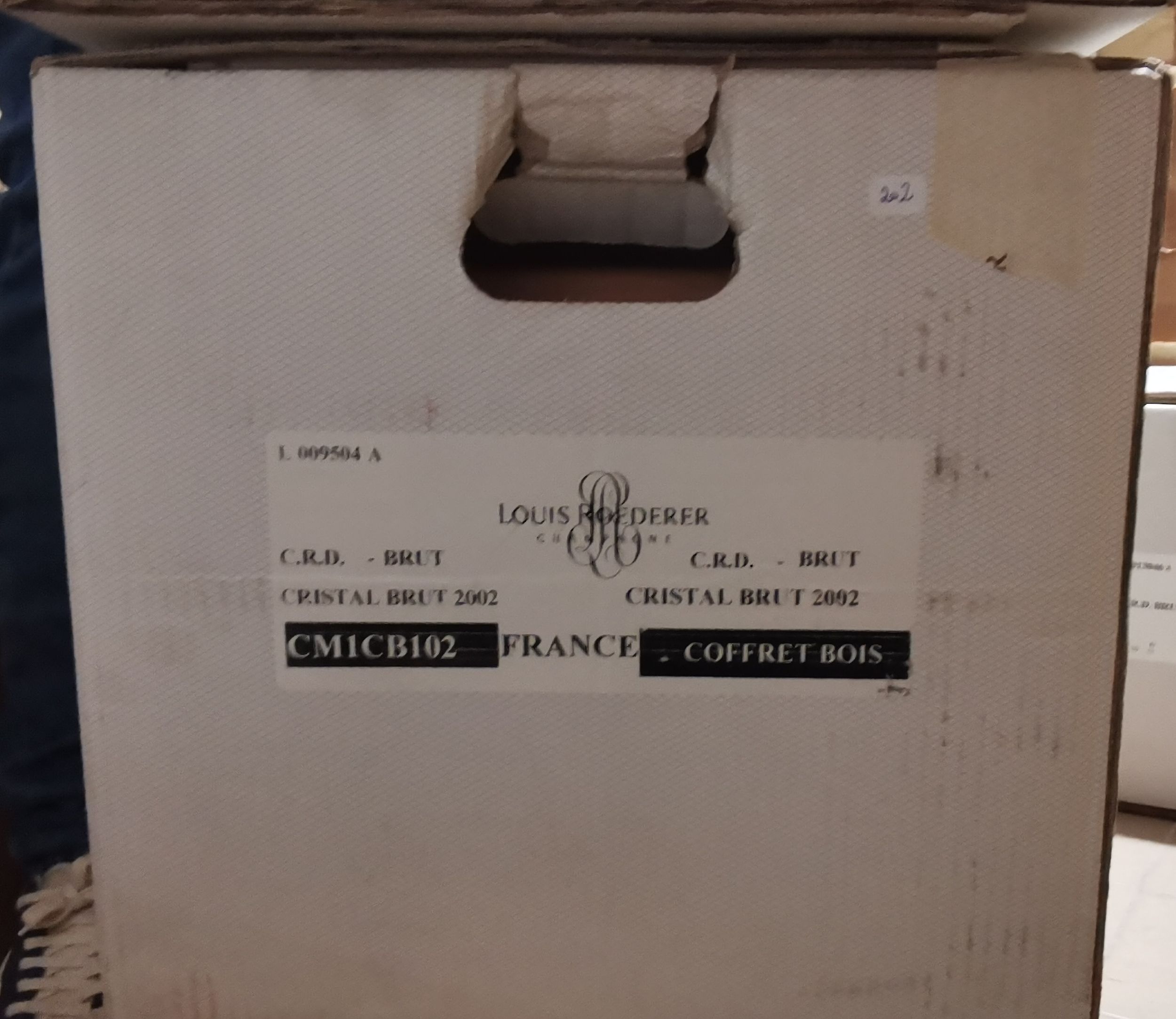 6 bouteilles CHAMPAGNE :  | H&ocirc;tel Des Ventes de Monte-Carlo